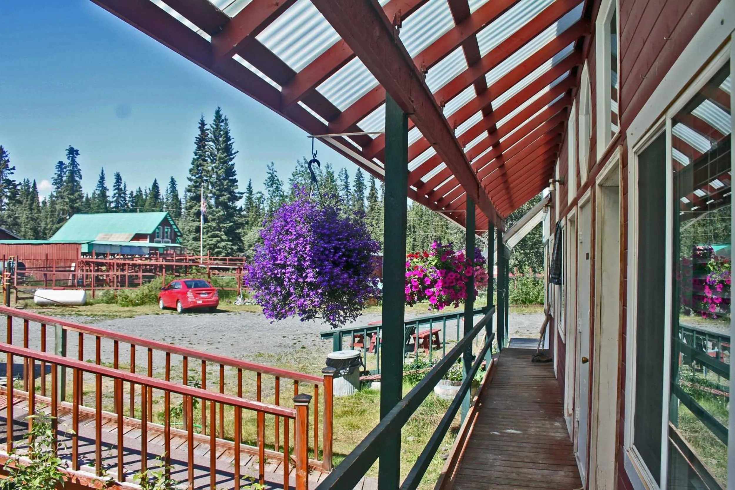 Uncle Nicolai's Inn B&B