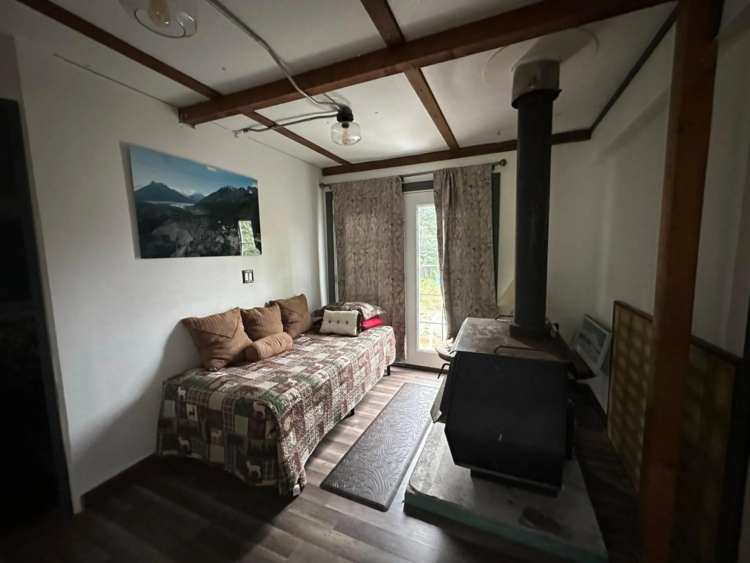 Bed in Uncle Nicolai's Inn B&B