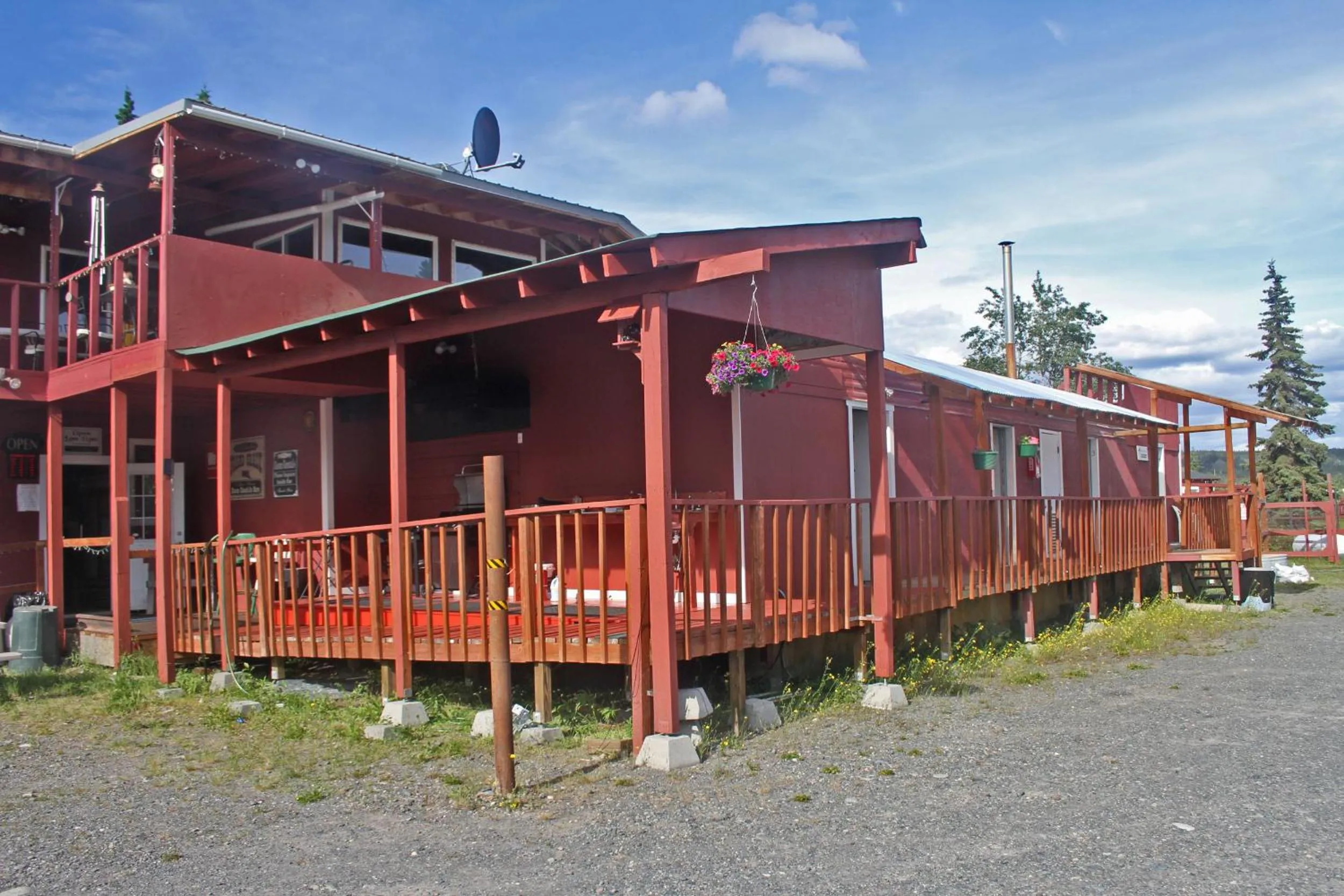 Communal kitchen in Uncle Nicolai's Inn B&B