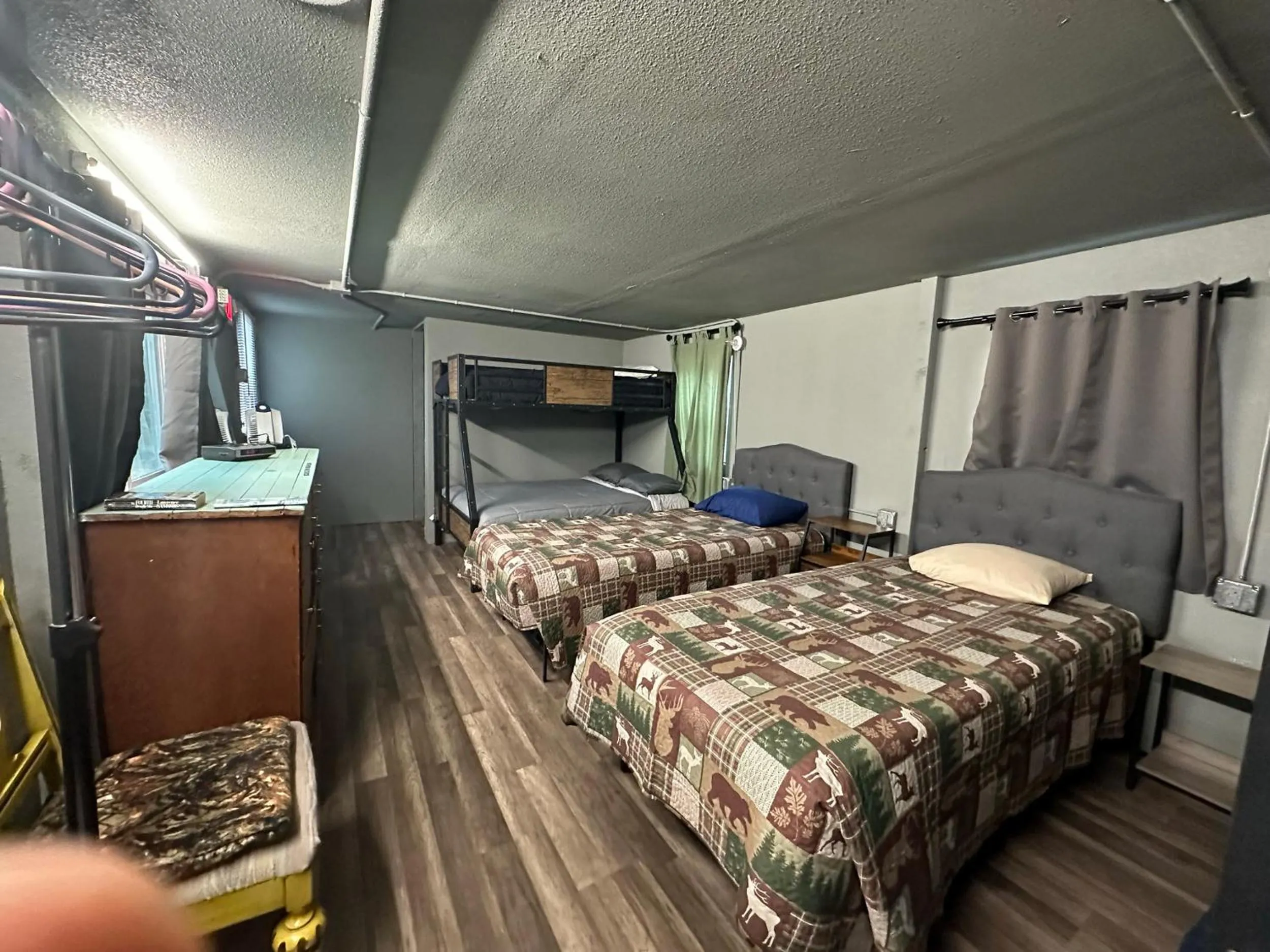 Bed in Uncle Nicolai's Inn B&B