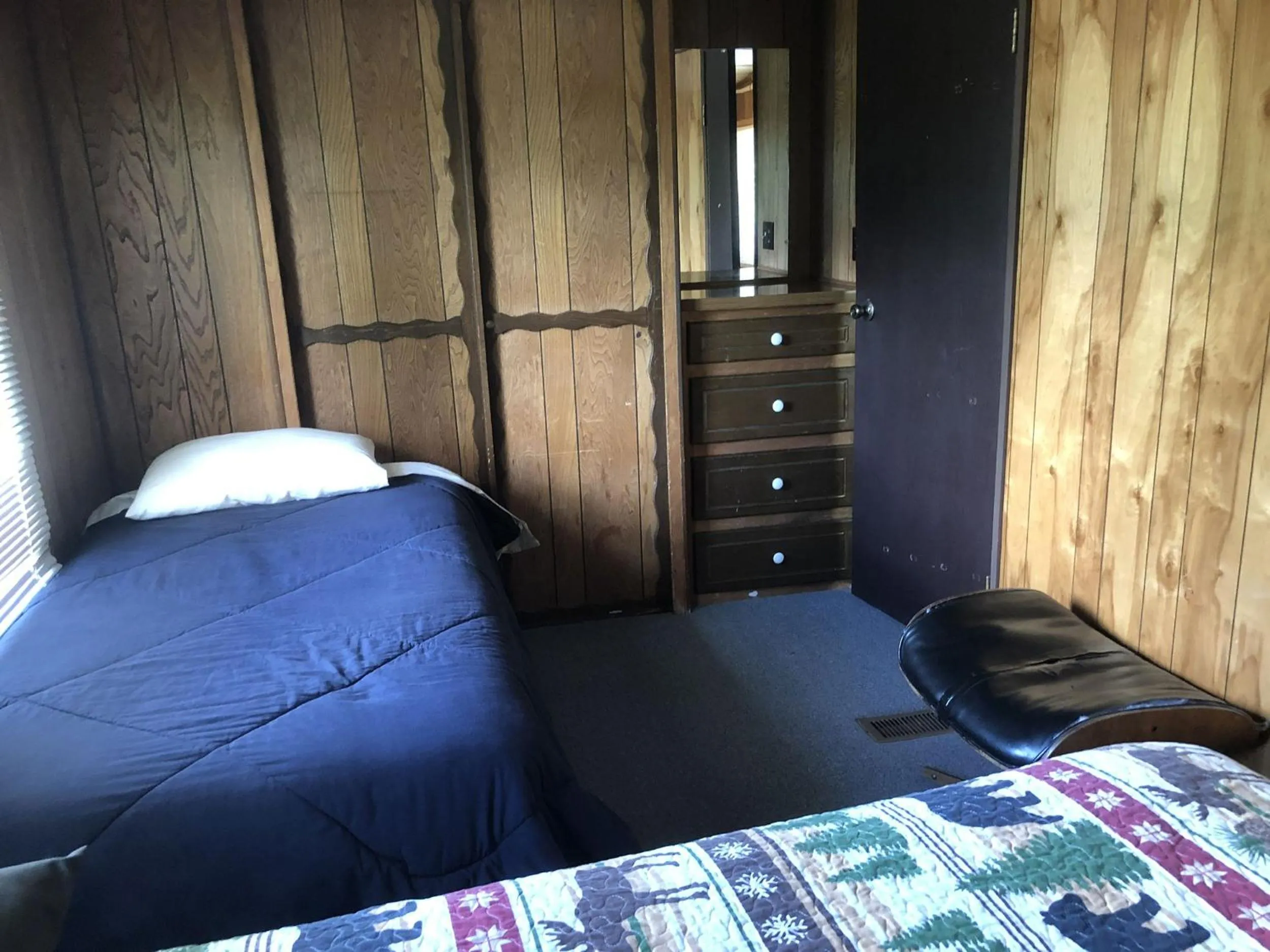 Bed in Uncle Nicolai's Inn B&B