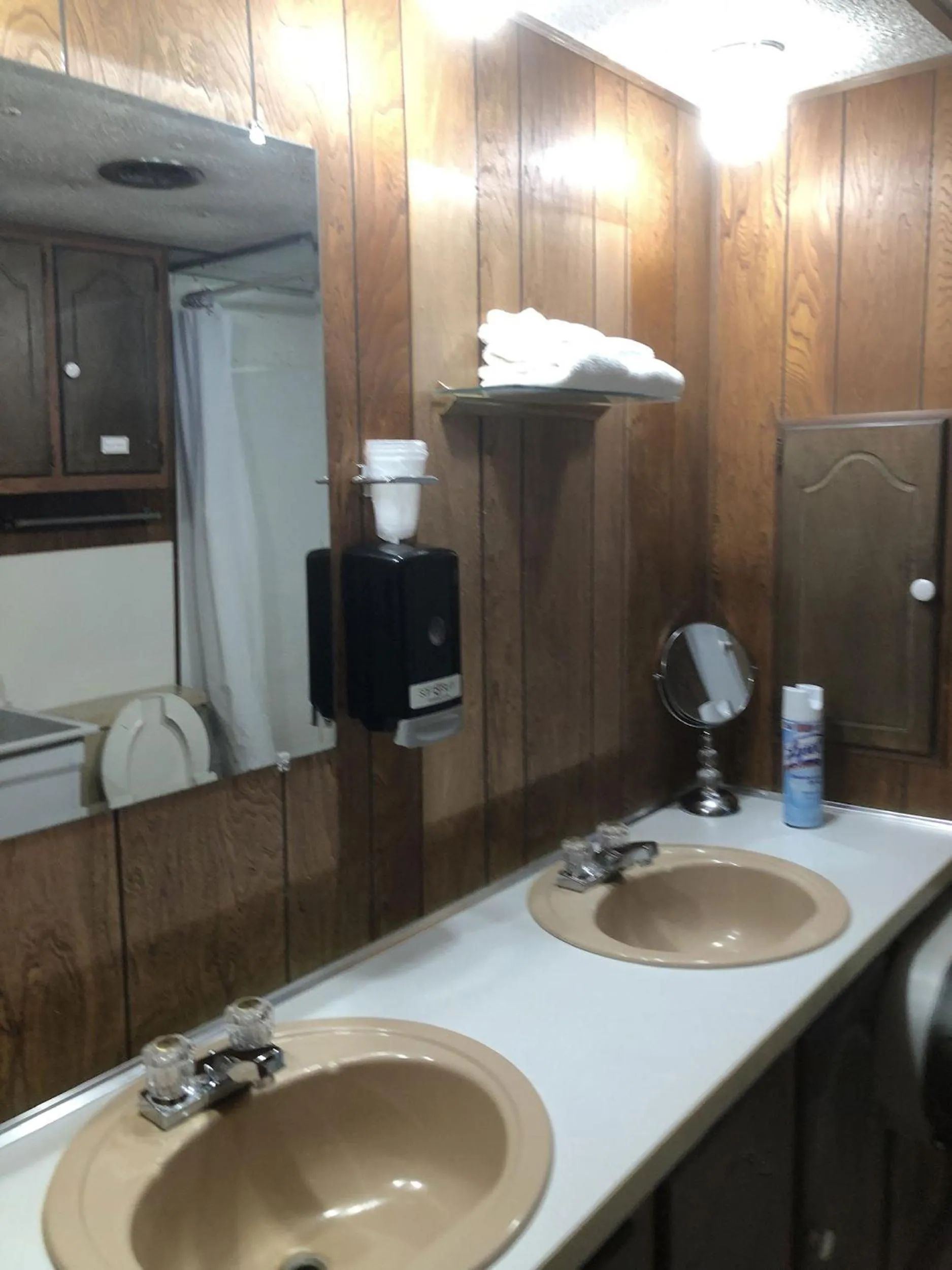 Uncle Nicolai's Inn B&B