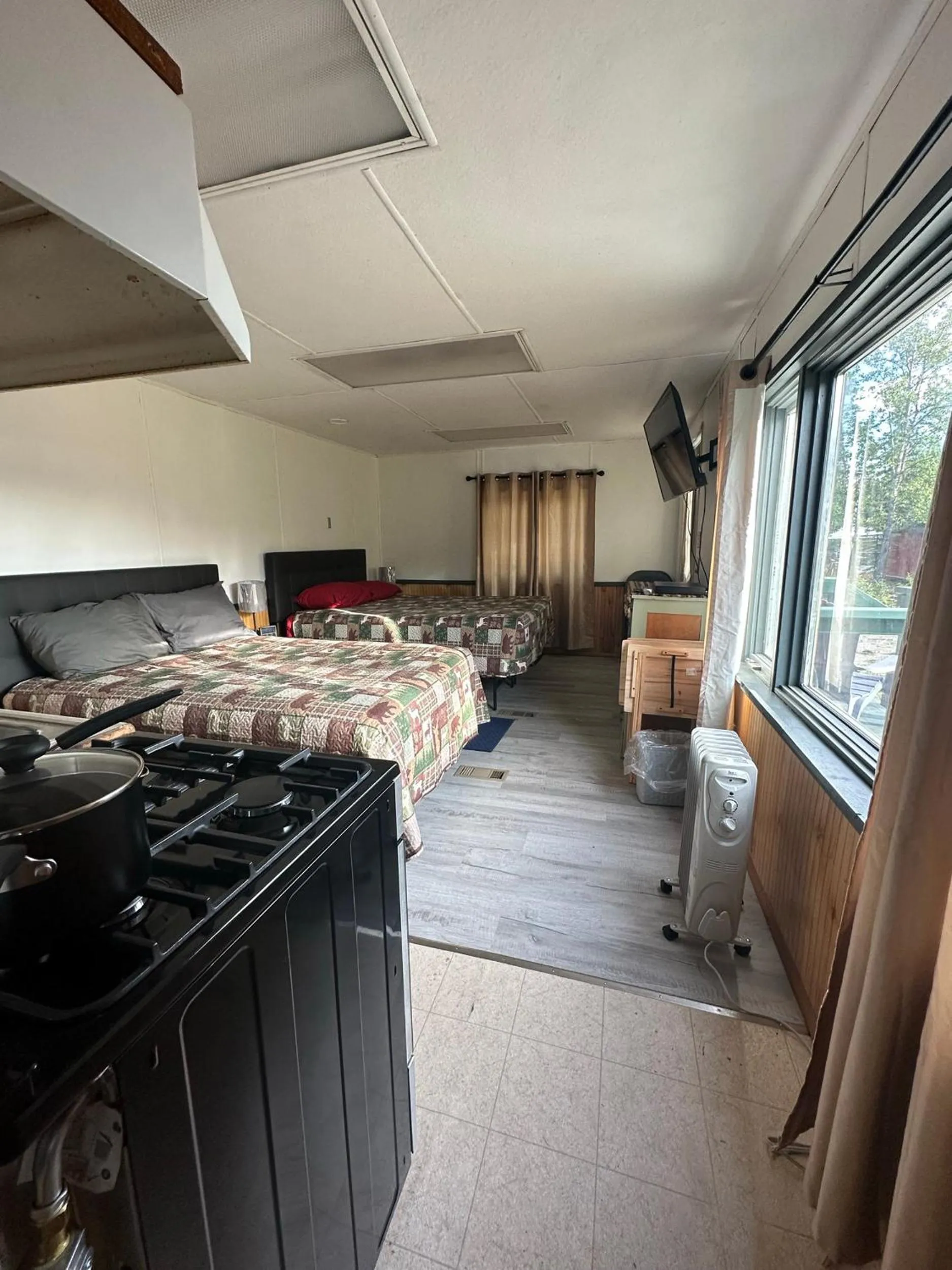 Uncle Nicolai's Inn B&B