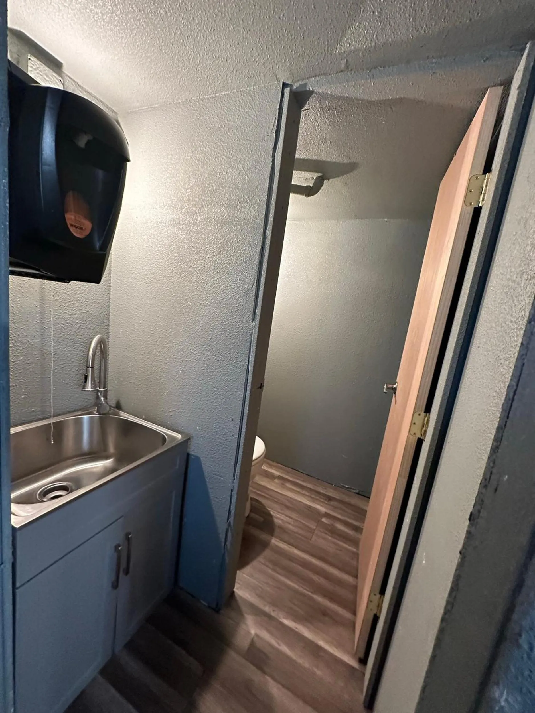 Uncle Nicolai's Inn B&B