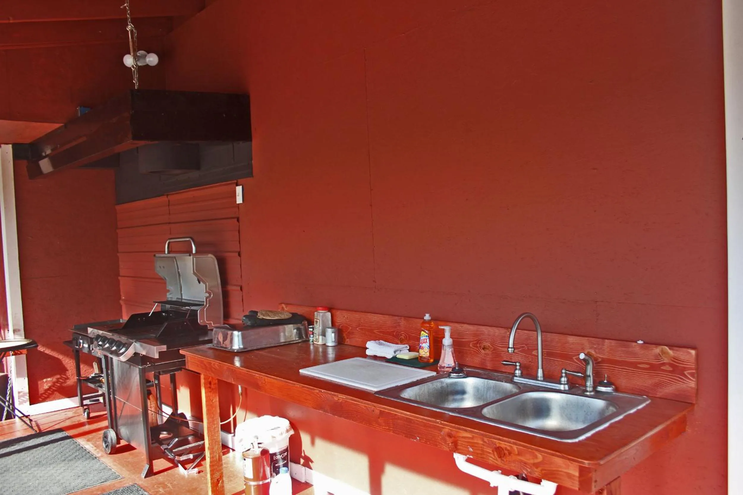 Uncle Nicolai's Inn B&B