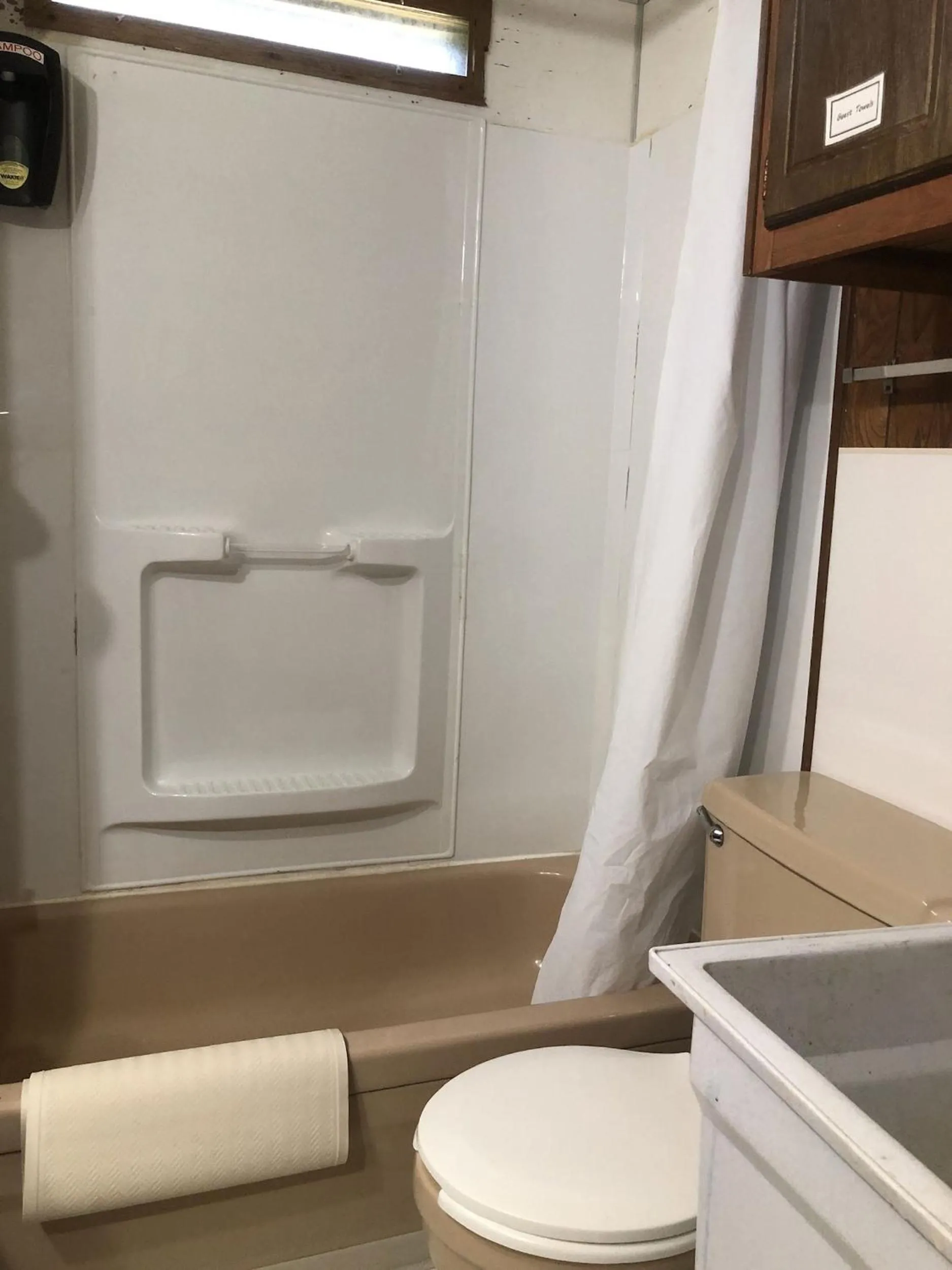 Uncle Nicolai's Inn B&B