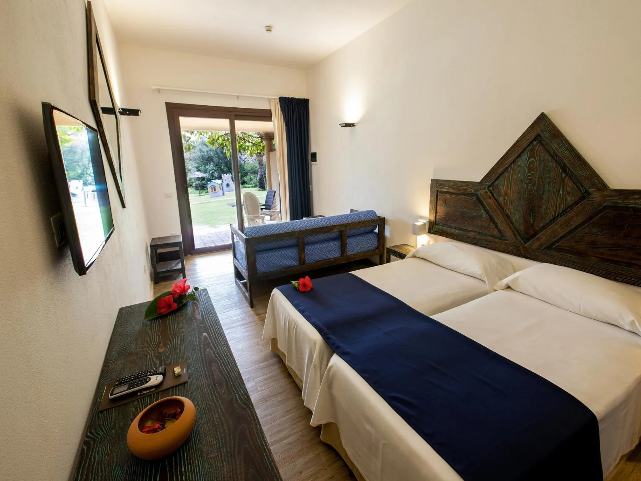 Bed in Hotel Costa dei Fiori