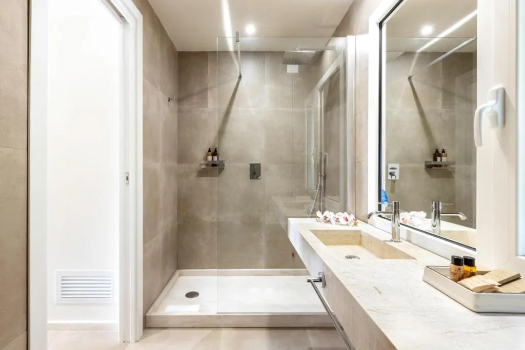 Bathroom in Hotel Costa dei Fiori