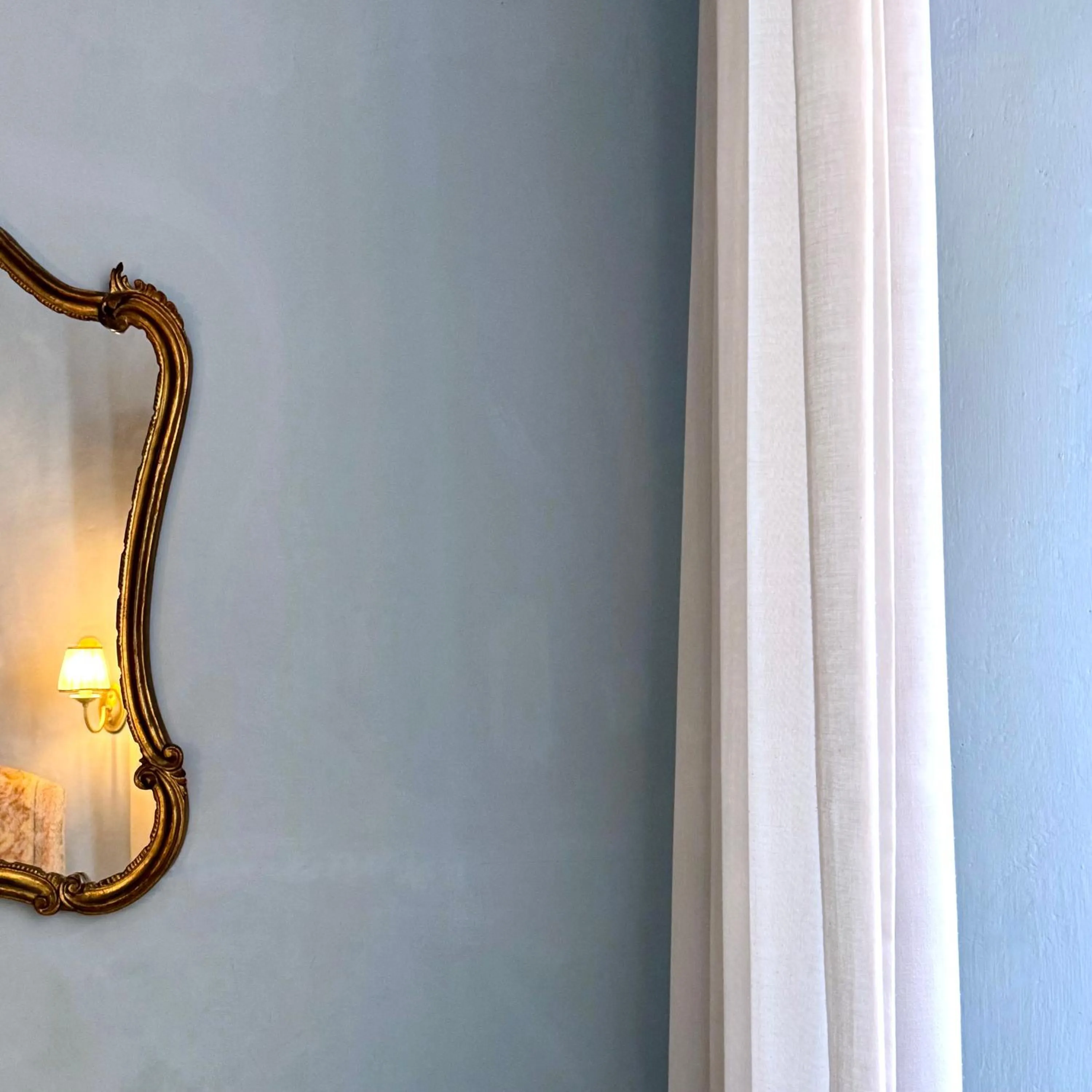 Decorative detail in Hotel Cestelli