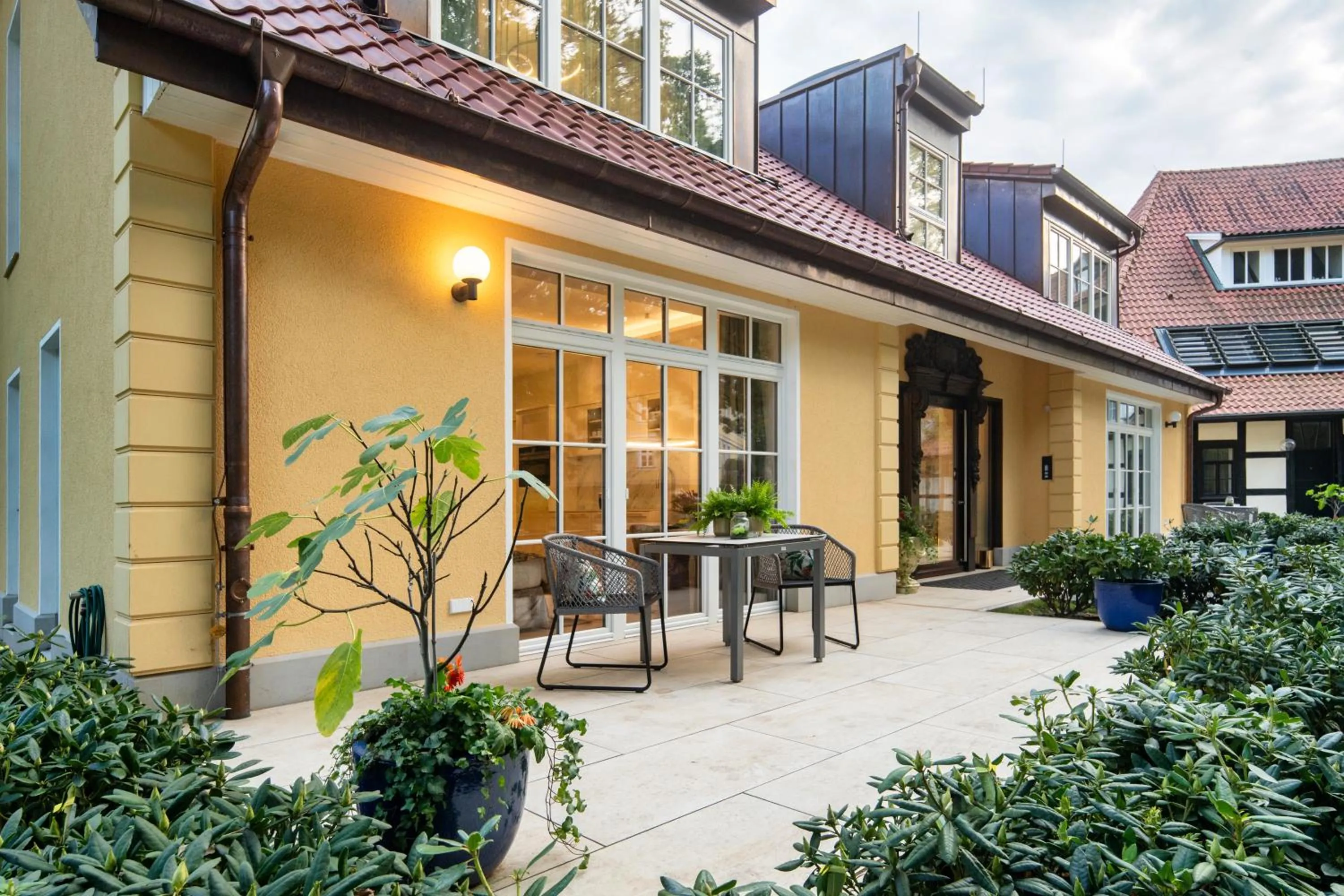 Staff in SCHLOSSRESIDENZ - Boutique Apartments & Hotel Suiten