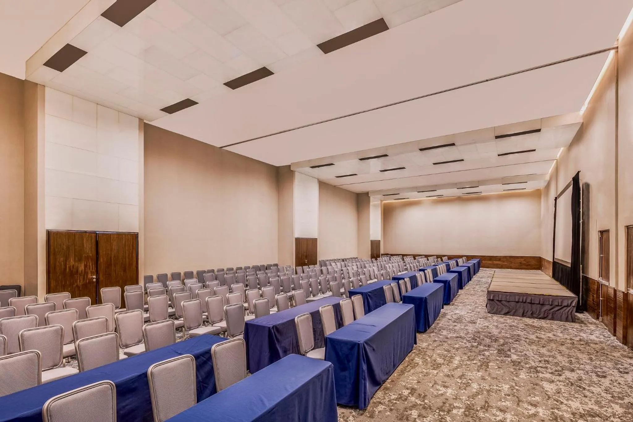 Meeting/conference room in Live Aqua Monterrey