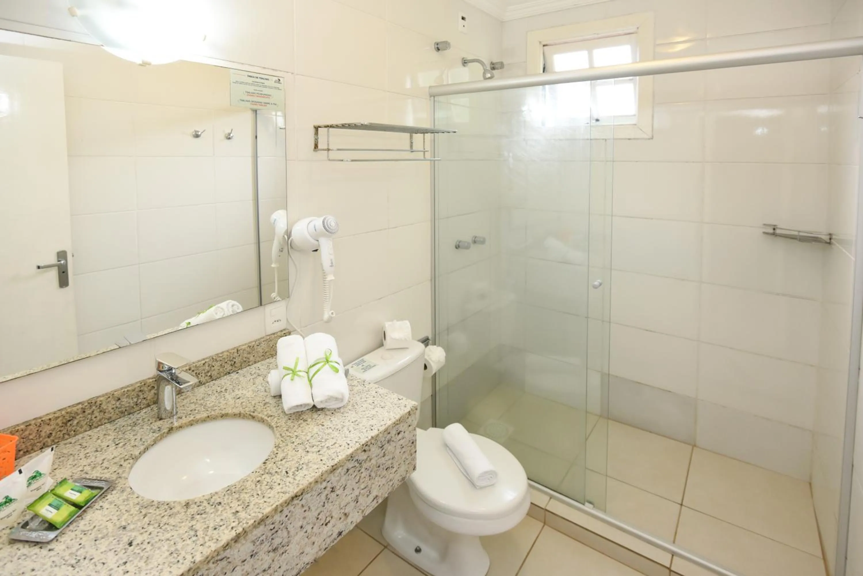 Bathroom in Pousada Três Pinheiros