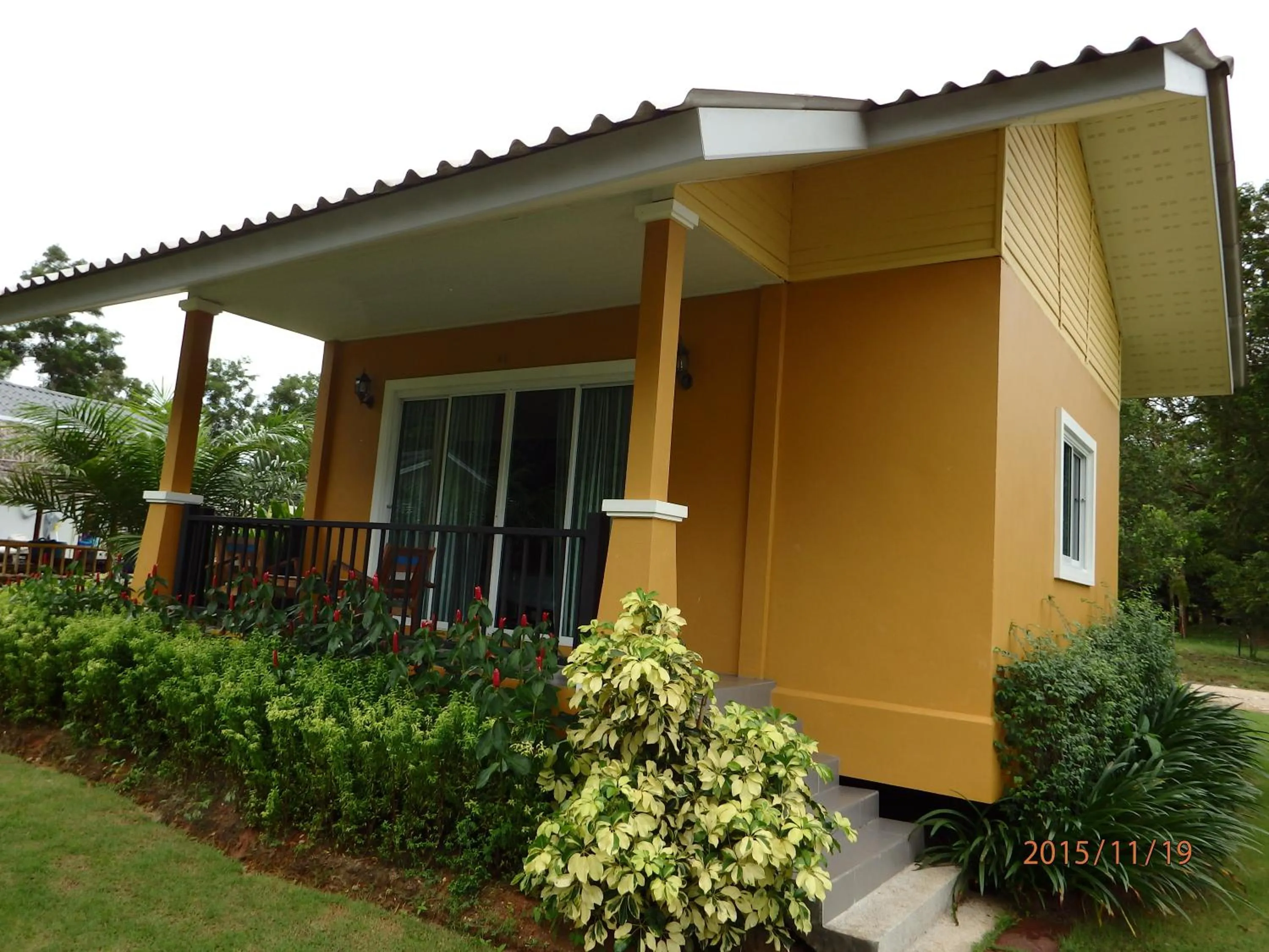 Facade/entrance in Suksompong Resort