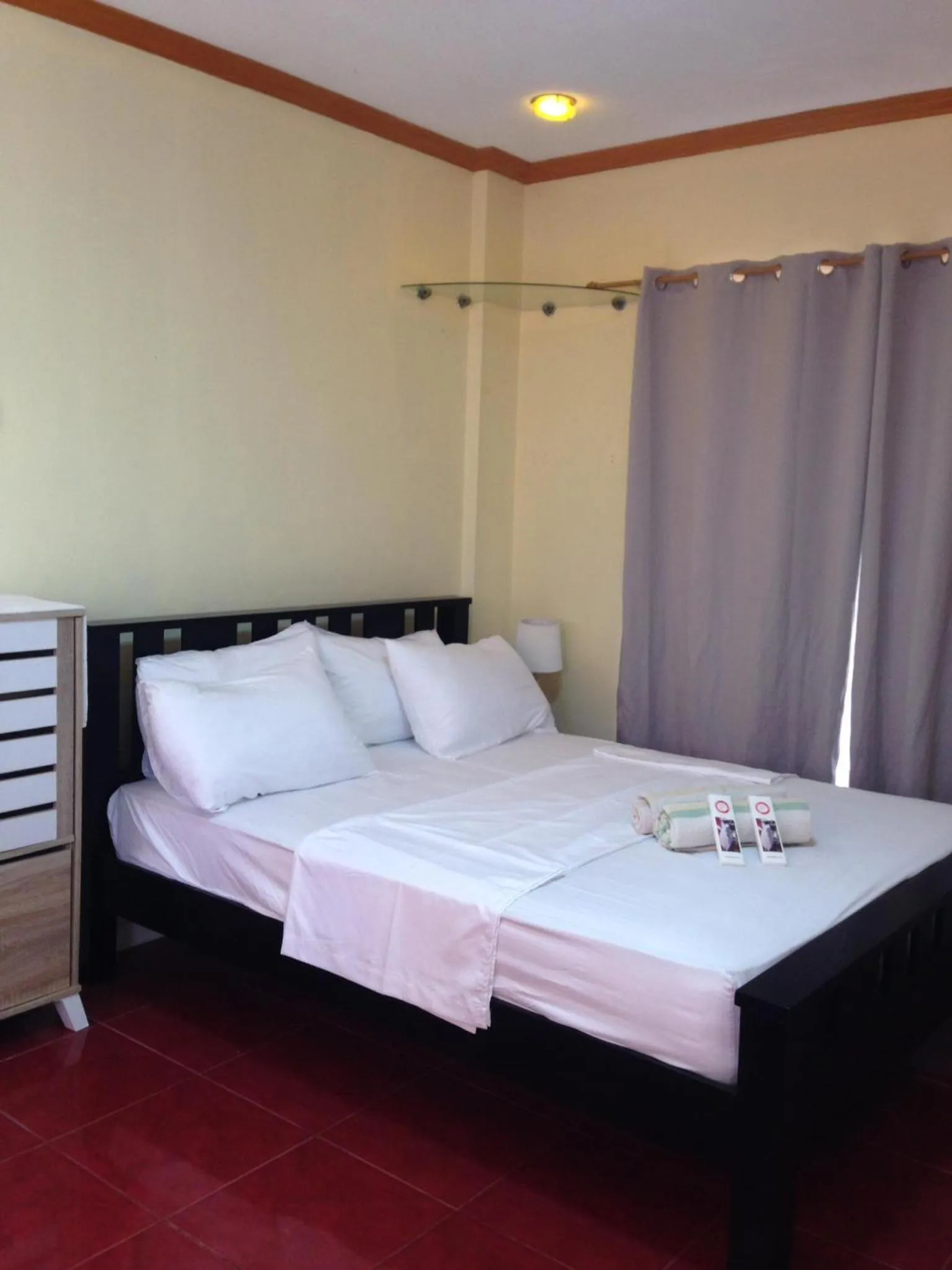 Photo of the whole room, Bed in Cool Martin Family Hotel and Resort