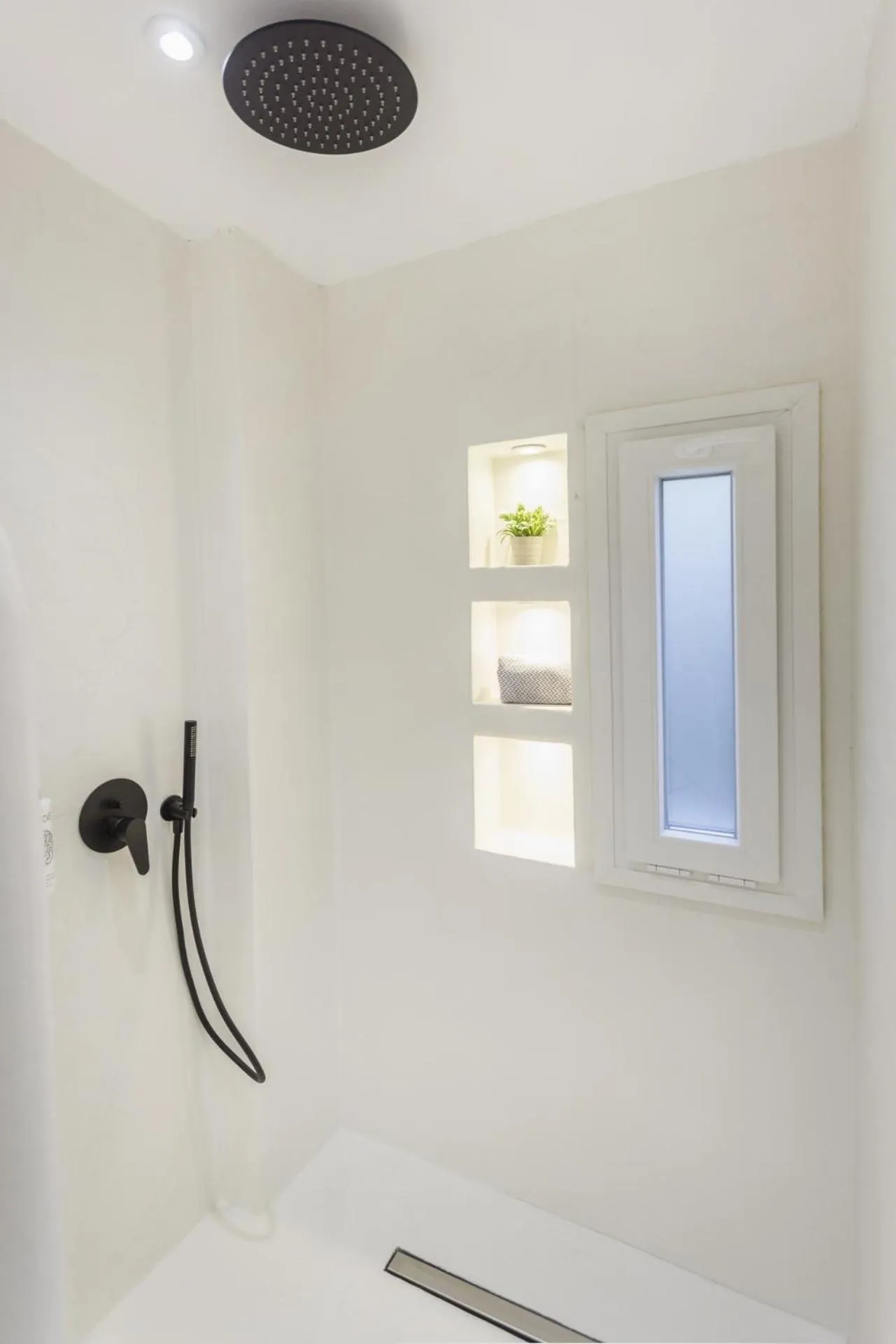 Shower in Hotel Magdalena