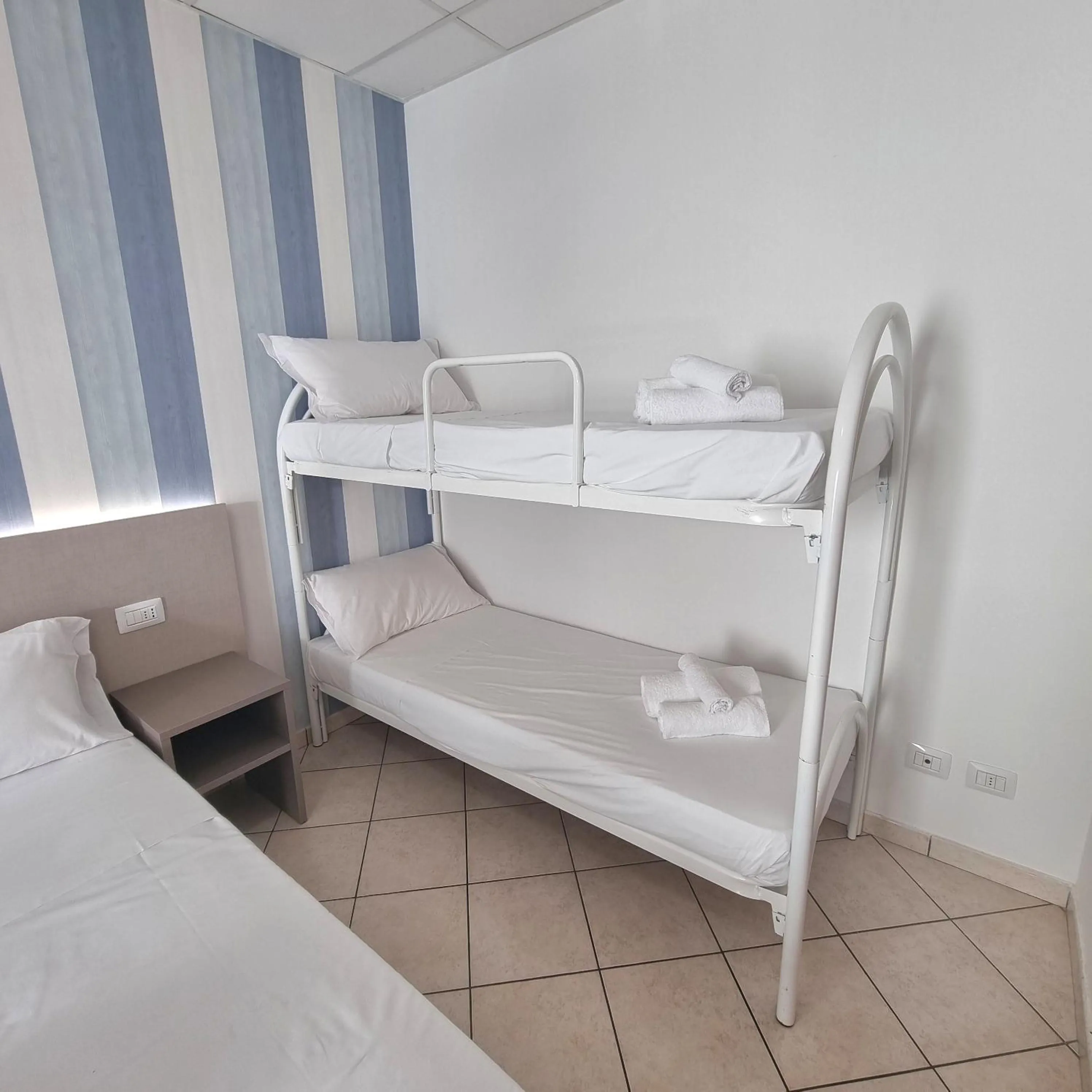 bunk bed, Bed in Residence Mare