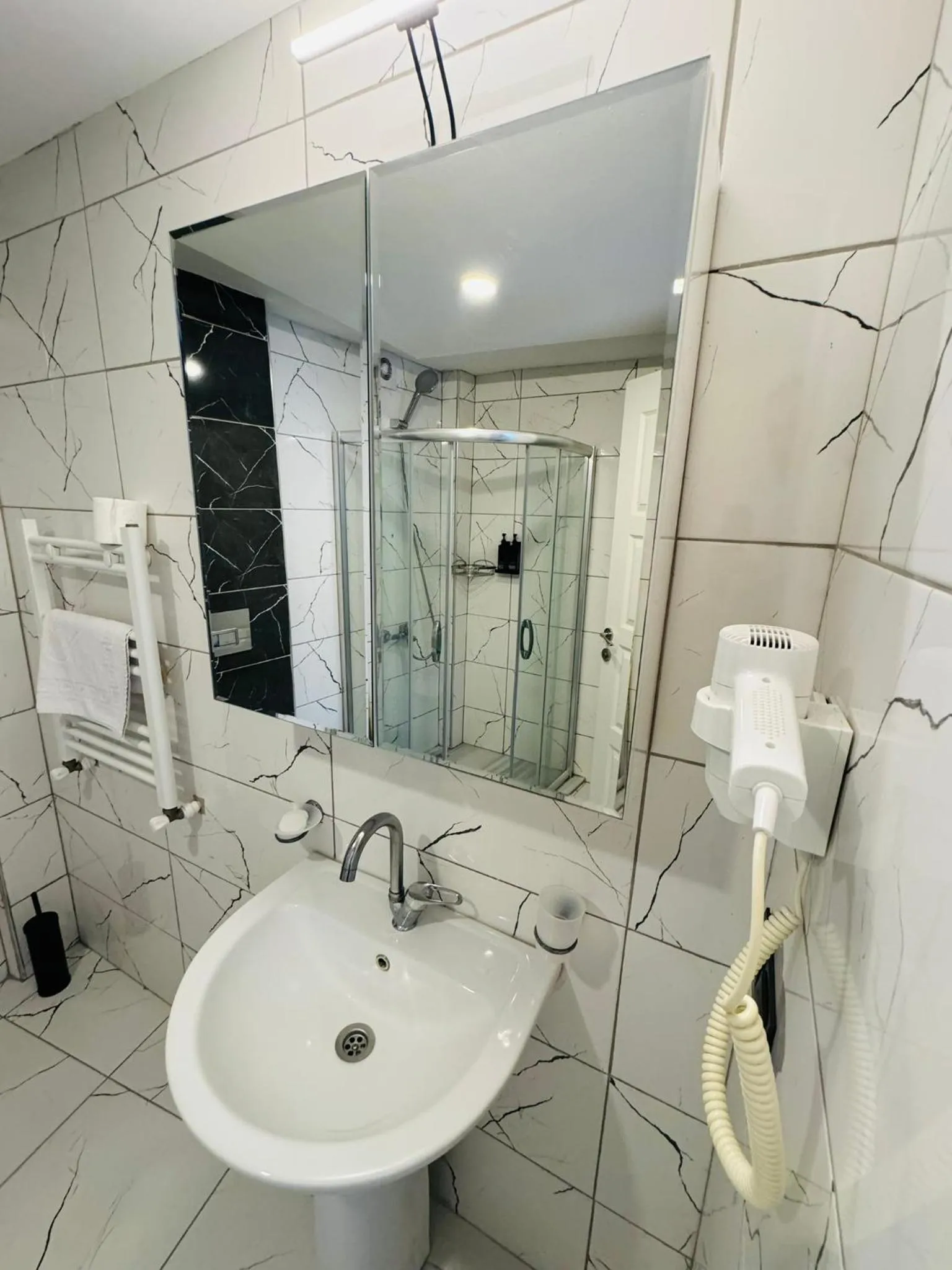 Bathroom in Old City Viva Hotel