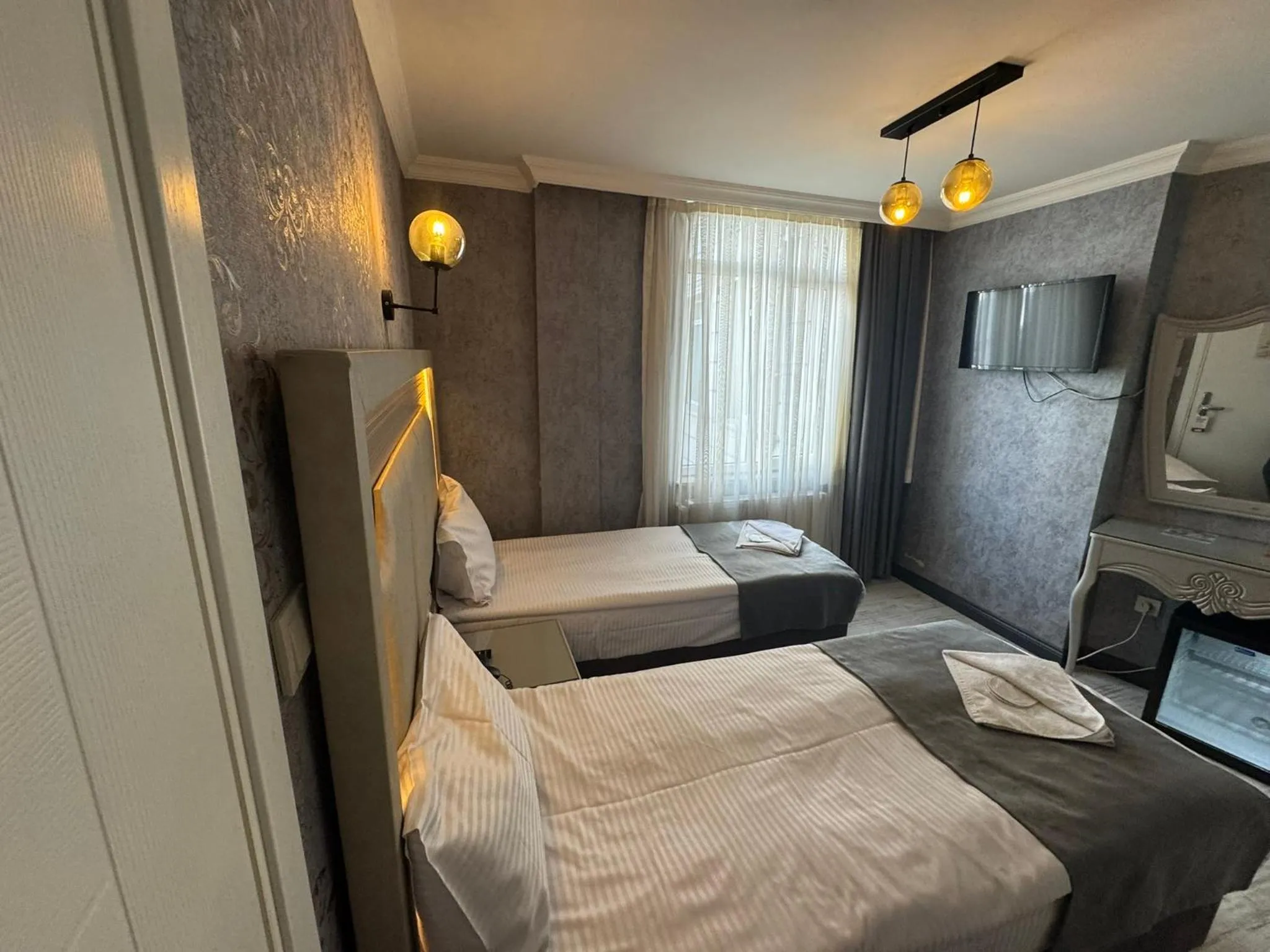 Photo of the whole room, Bed in Old City Viva Hotel