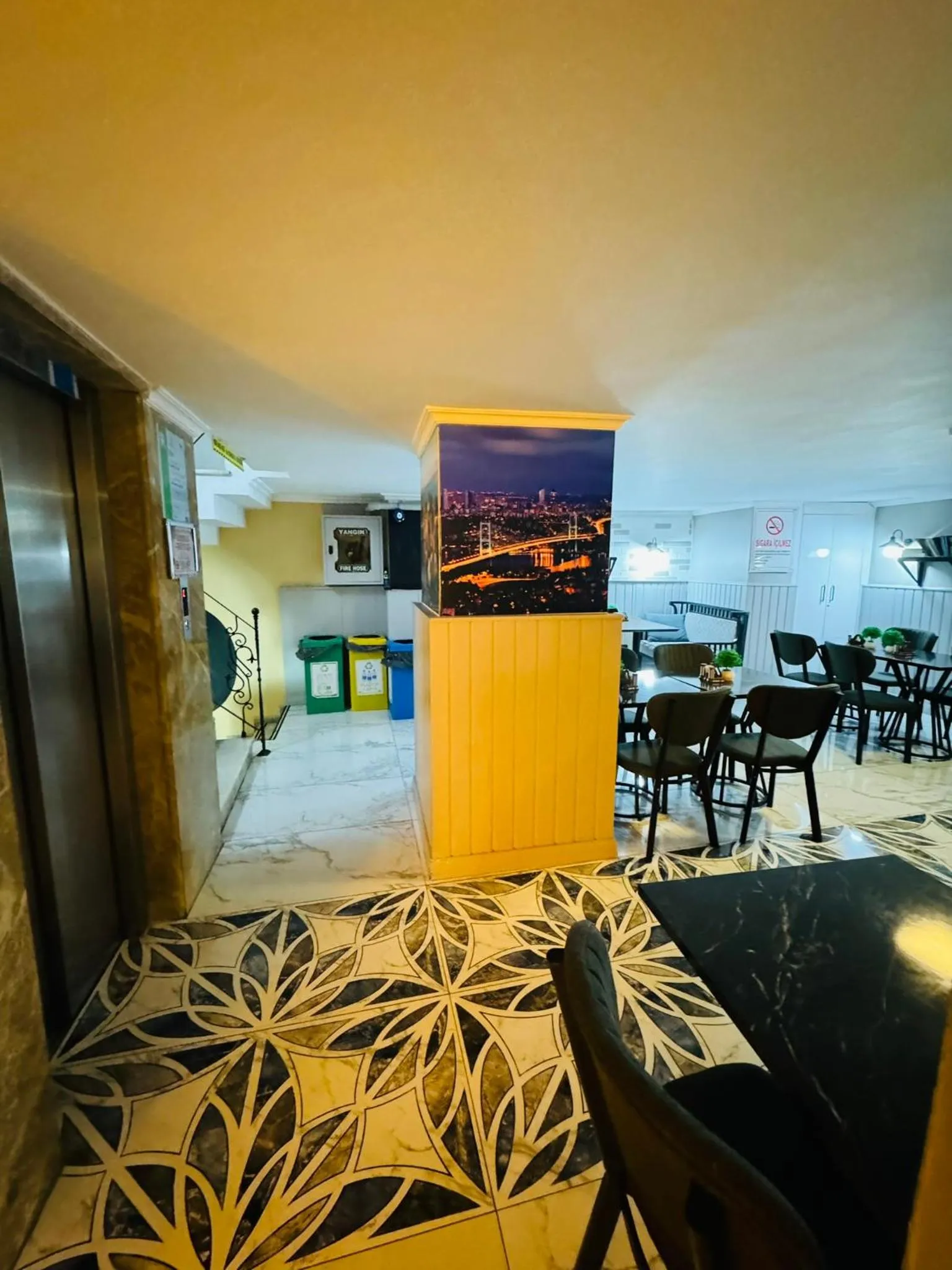 Lobby or reception in Old City Viva Hotel