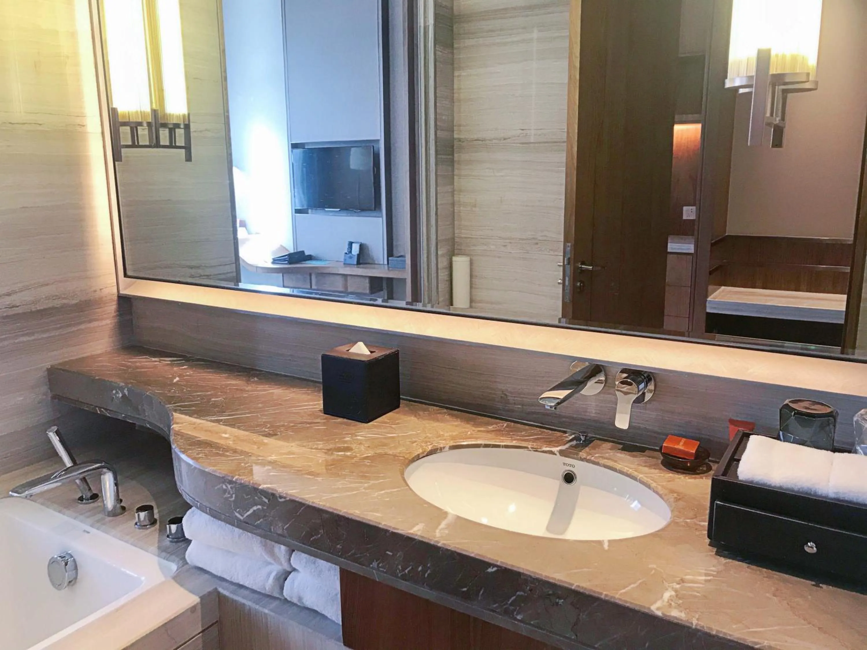 Bathroom in Crowne Plaza Fuzhou Riverside by IHG
