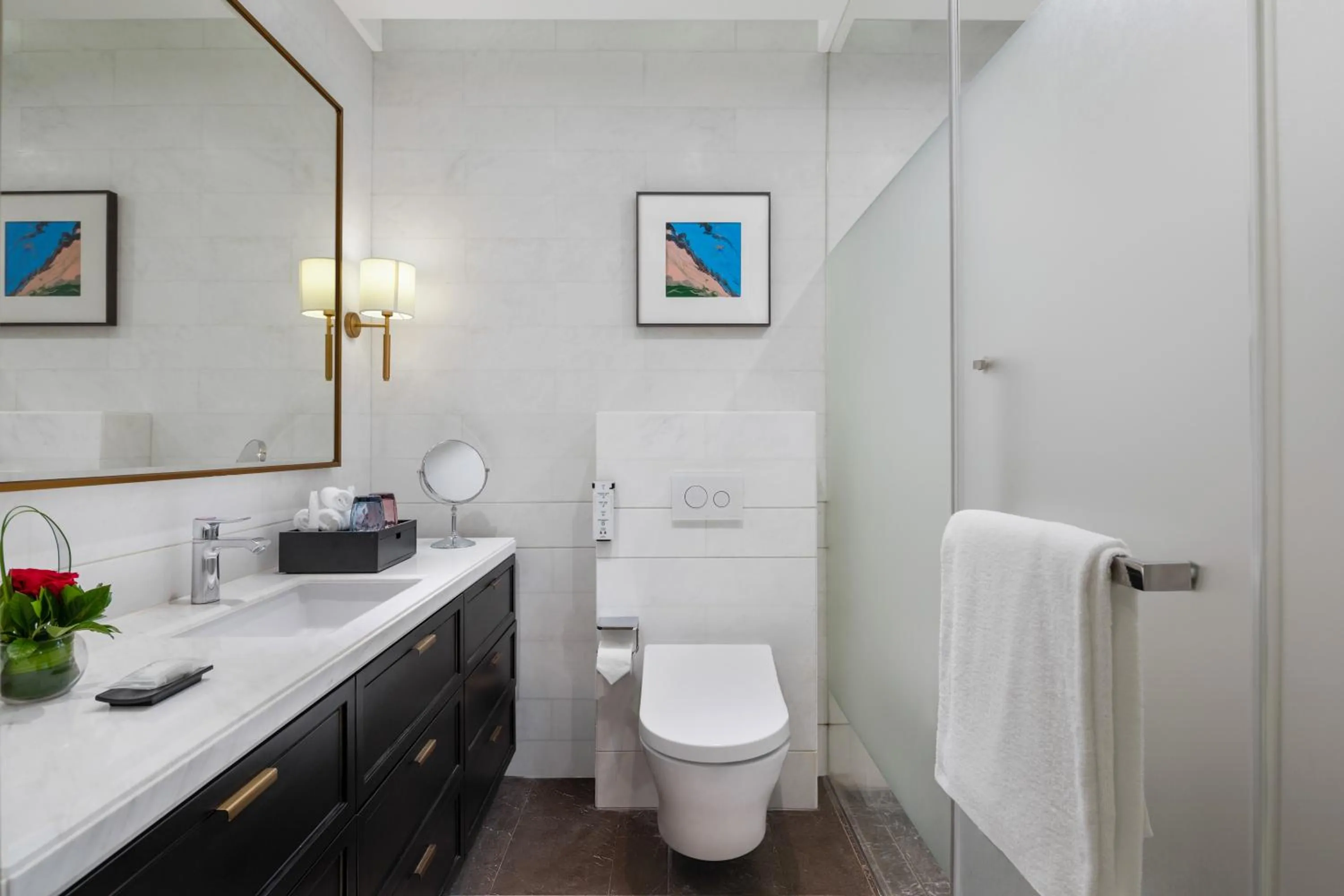 Toilet in InterContinental Haikou Seaview by IHG