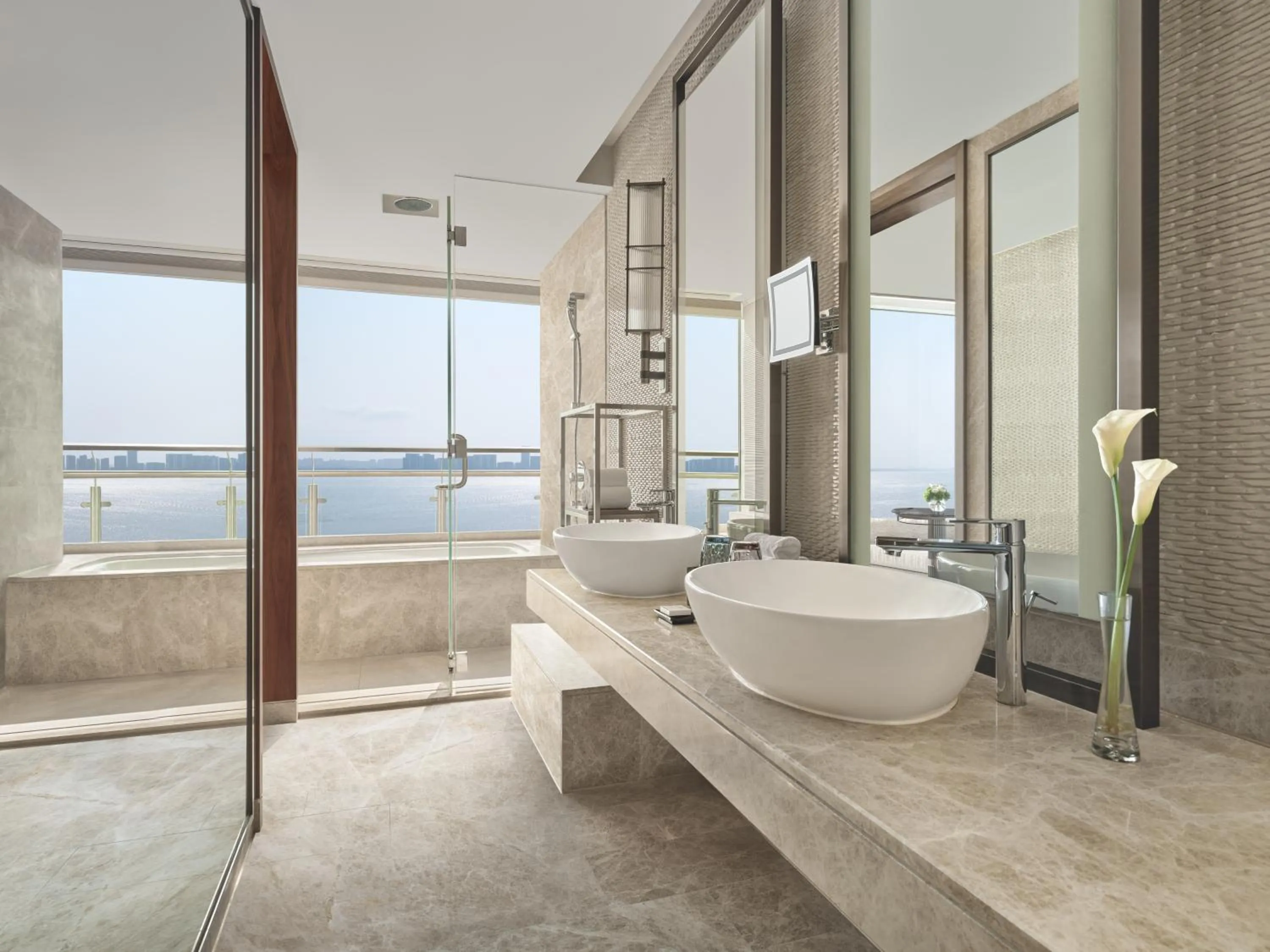 Toilet in InterContinental Haikou Seaview by IHG