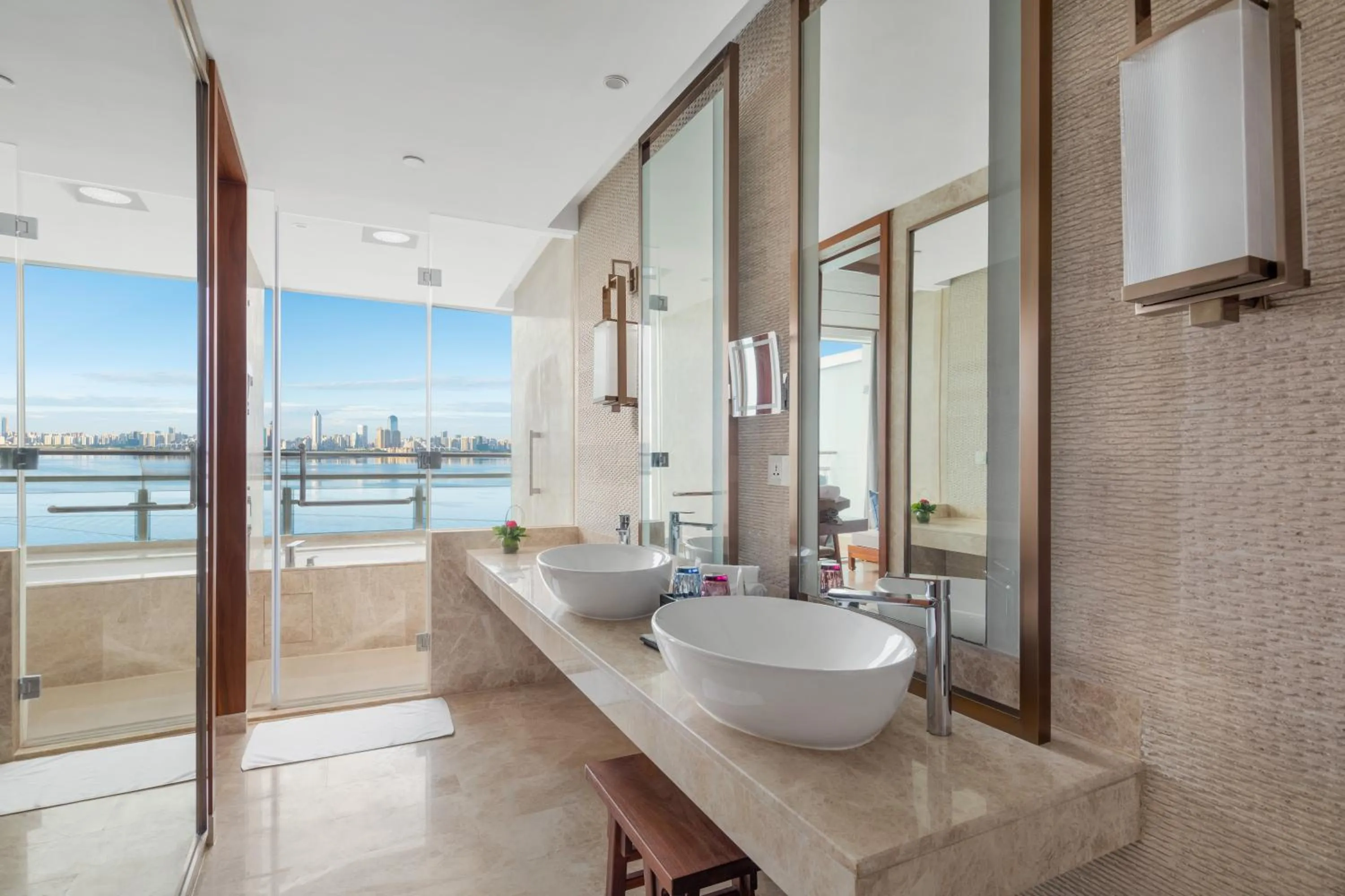 Toilet in InterContinental Haikou Seaview by IHG