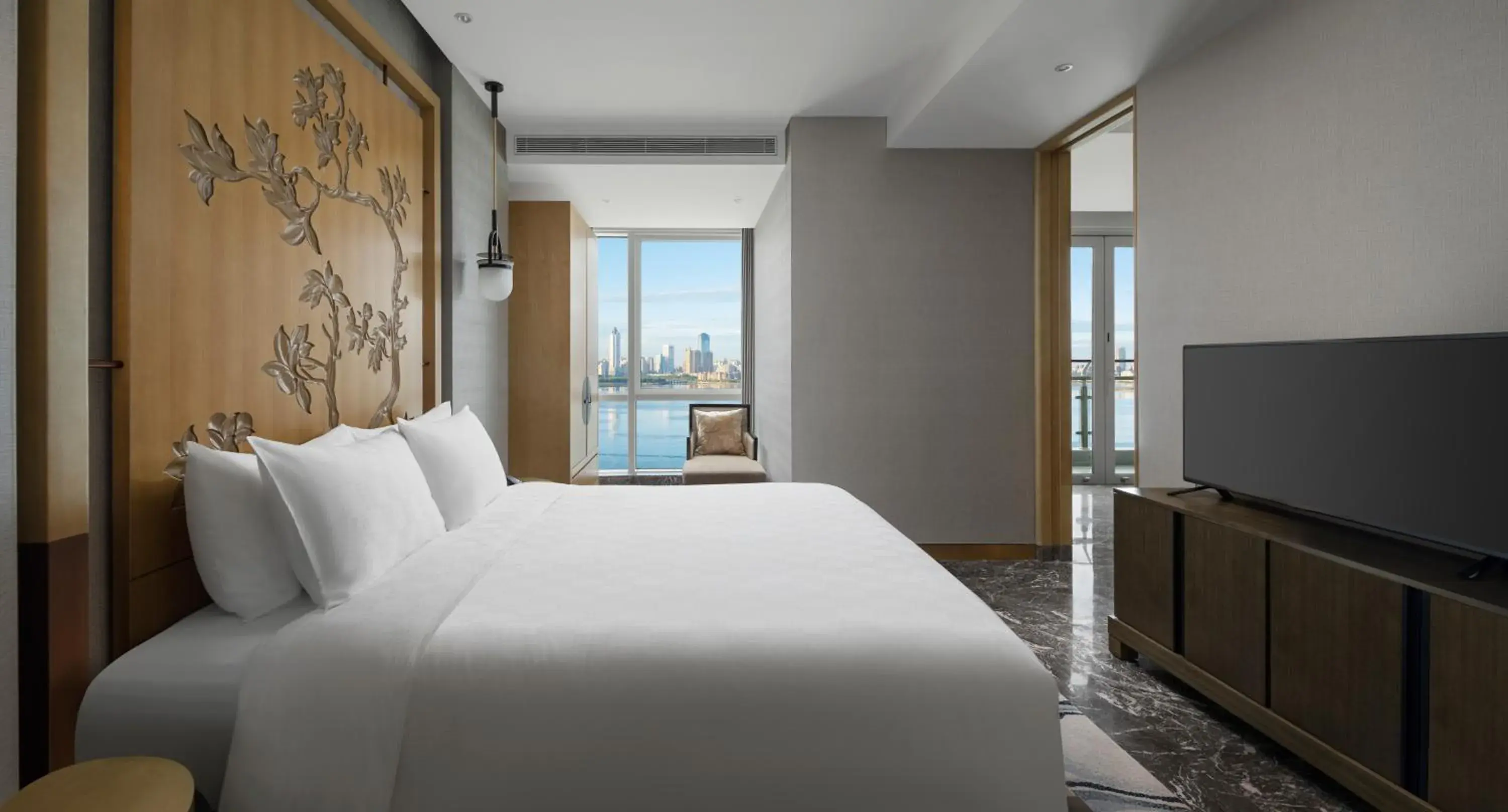 One-Bedroom Suite with Sea View in InterContinental Haikou Seaview by IHG One-Bedroom Suite with Sea View in InterContinental Haikou Seaview by IHG