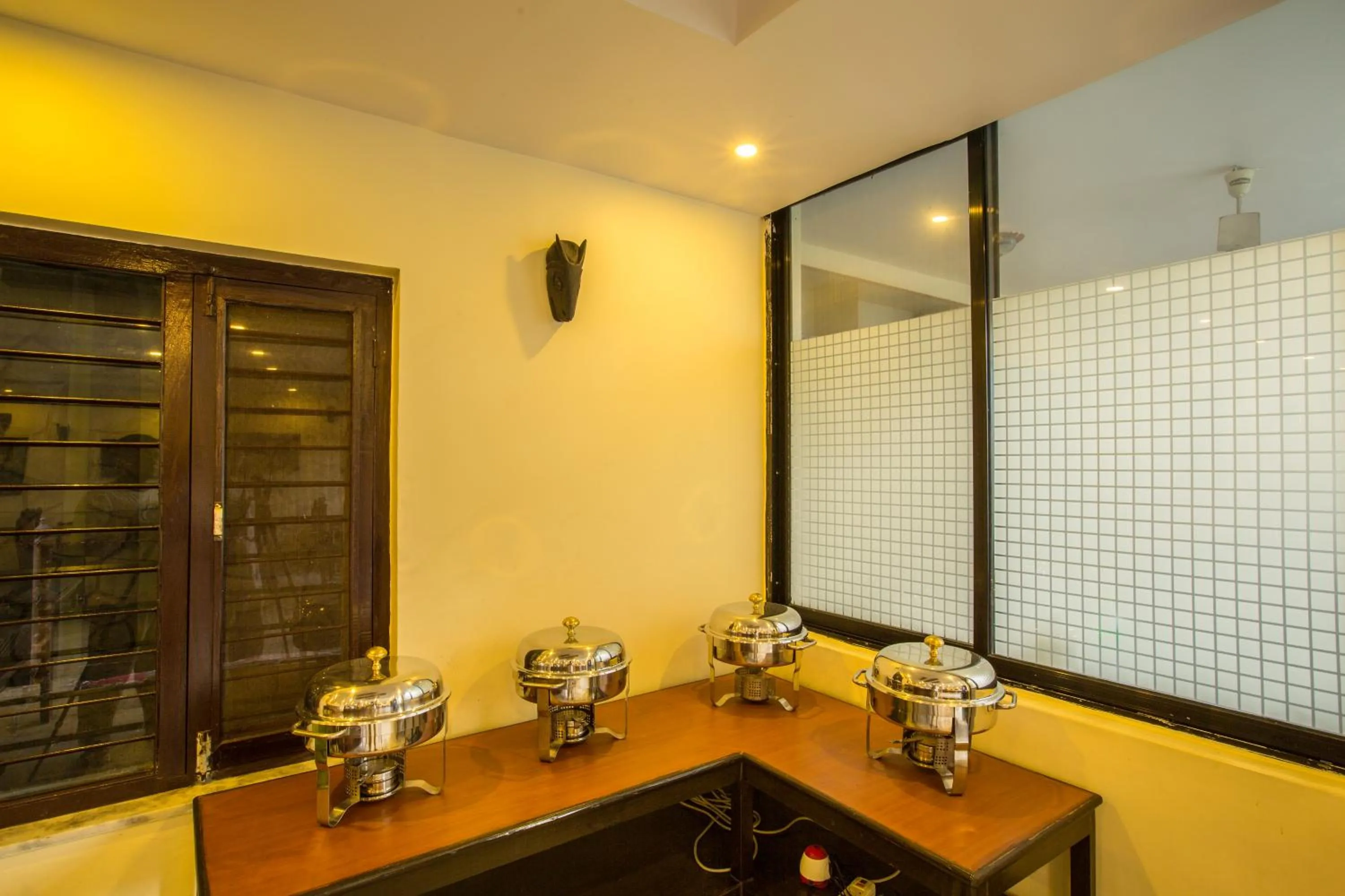 Restaurant/places to eat in Hotel Pokhara View