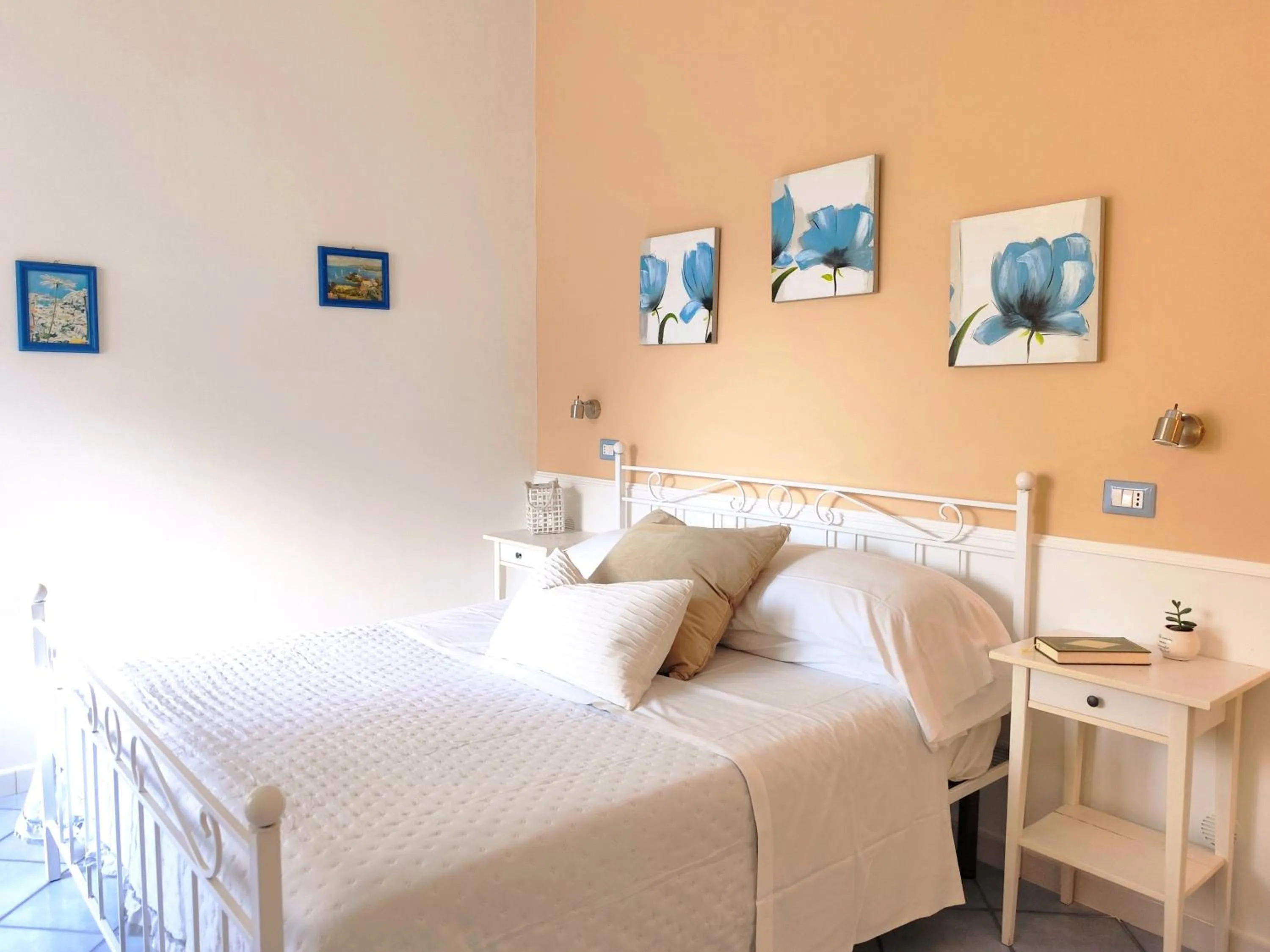 Bed in B&B Posidonia