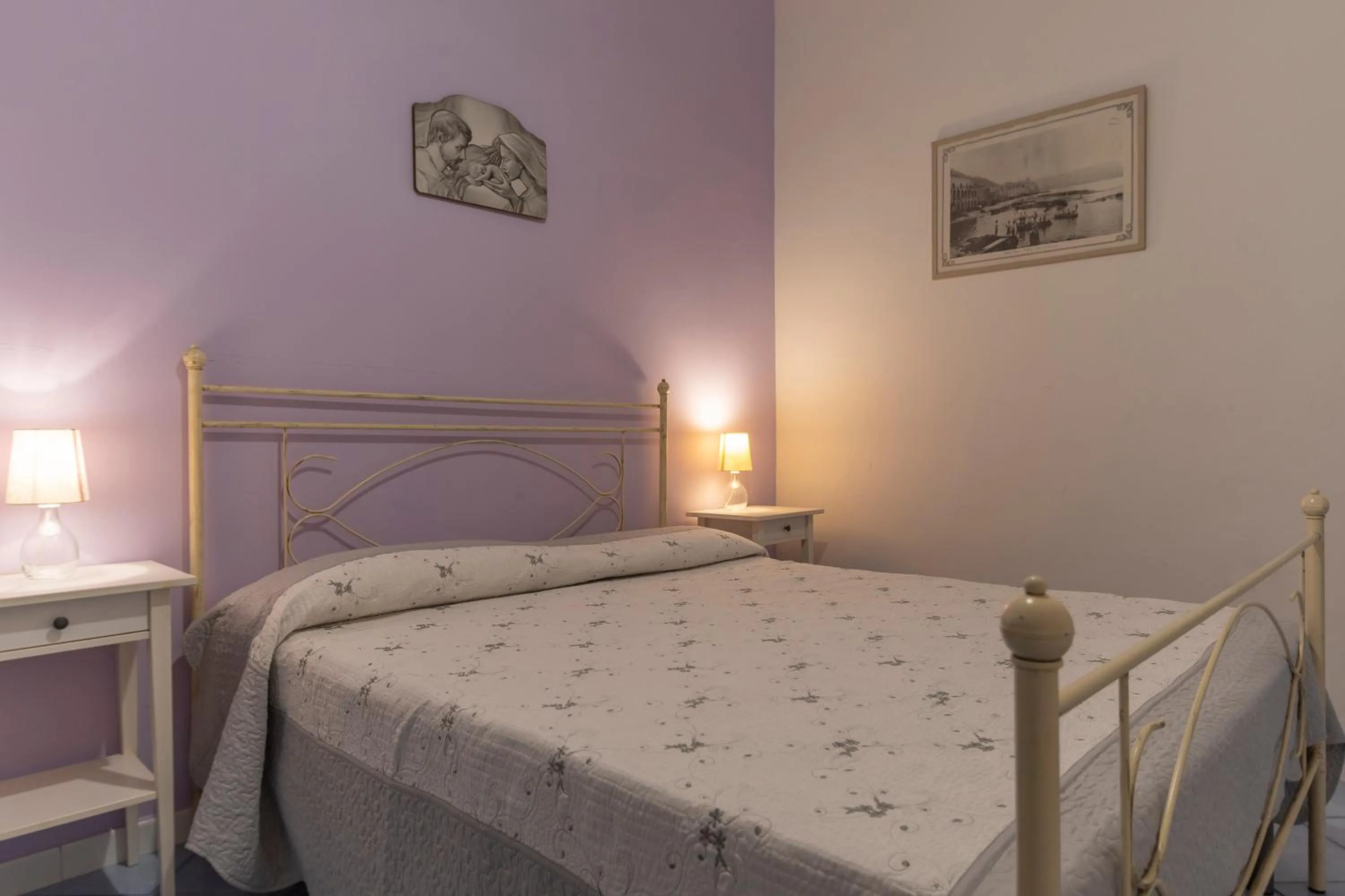 Bed in B&B Posidonia