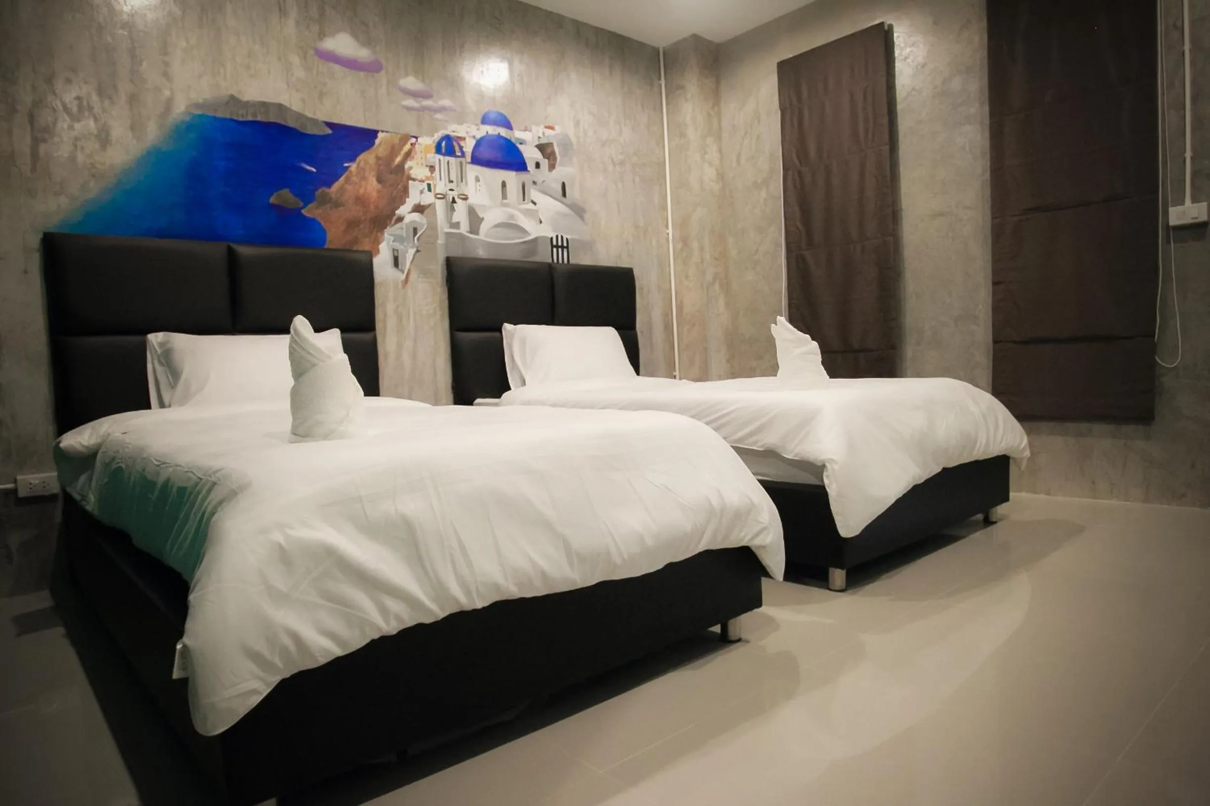 Photo of the whole room, Bed in B-Cozy Hotel