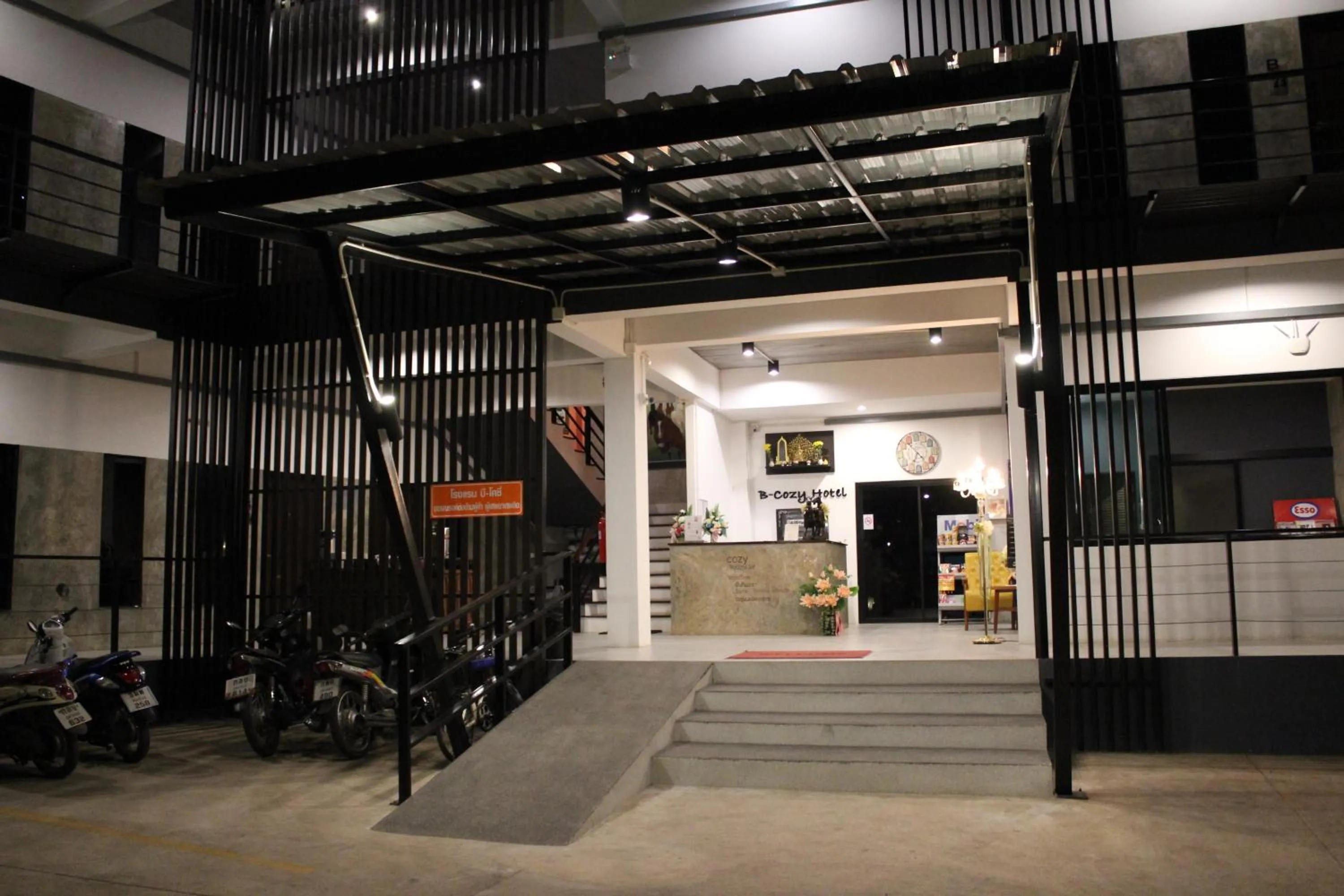 Facade/entrance in B-Cozy Hotel