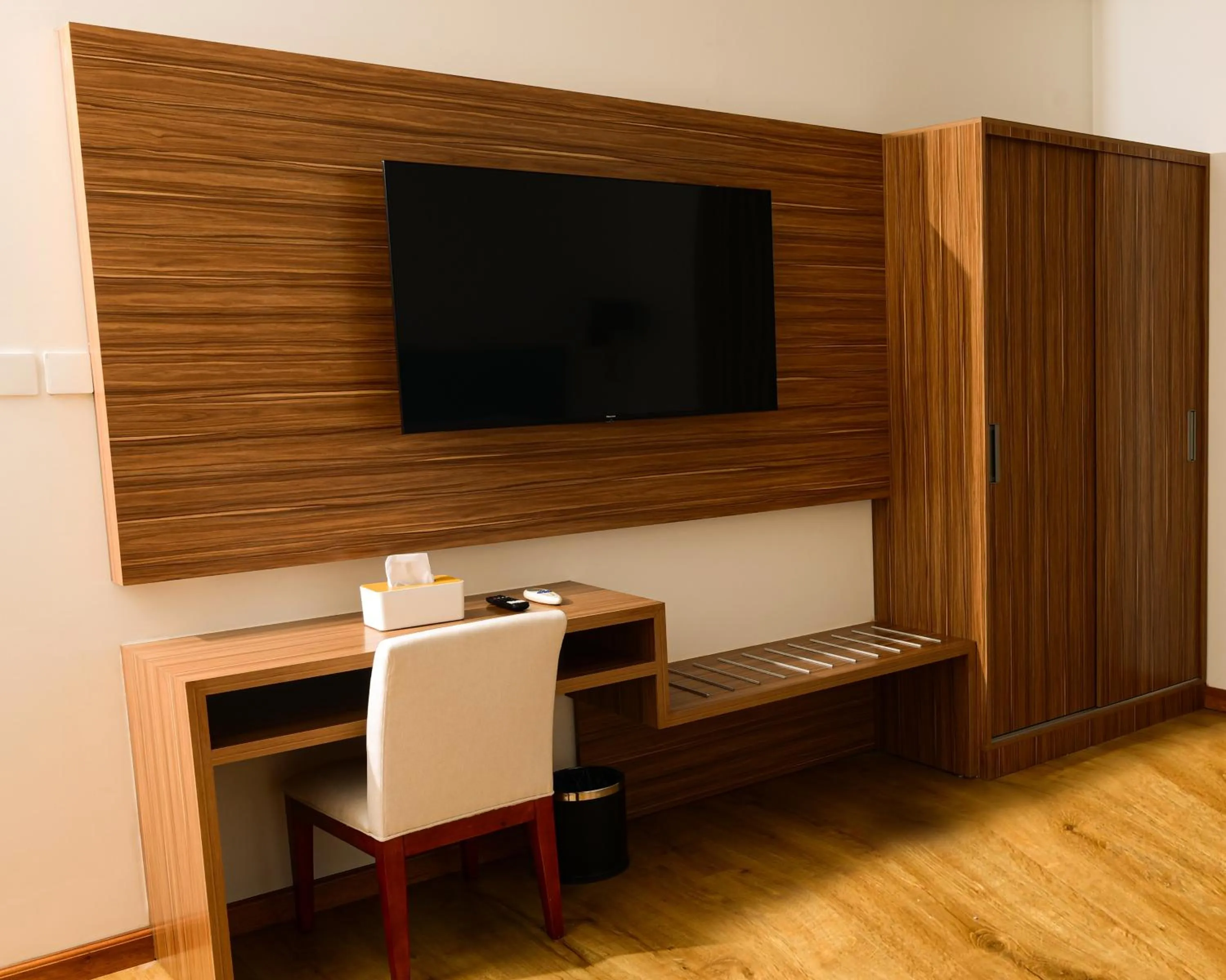 TV and multimedia in Villa Misk Dammam