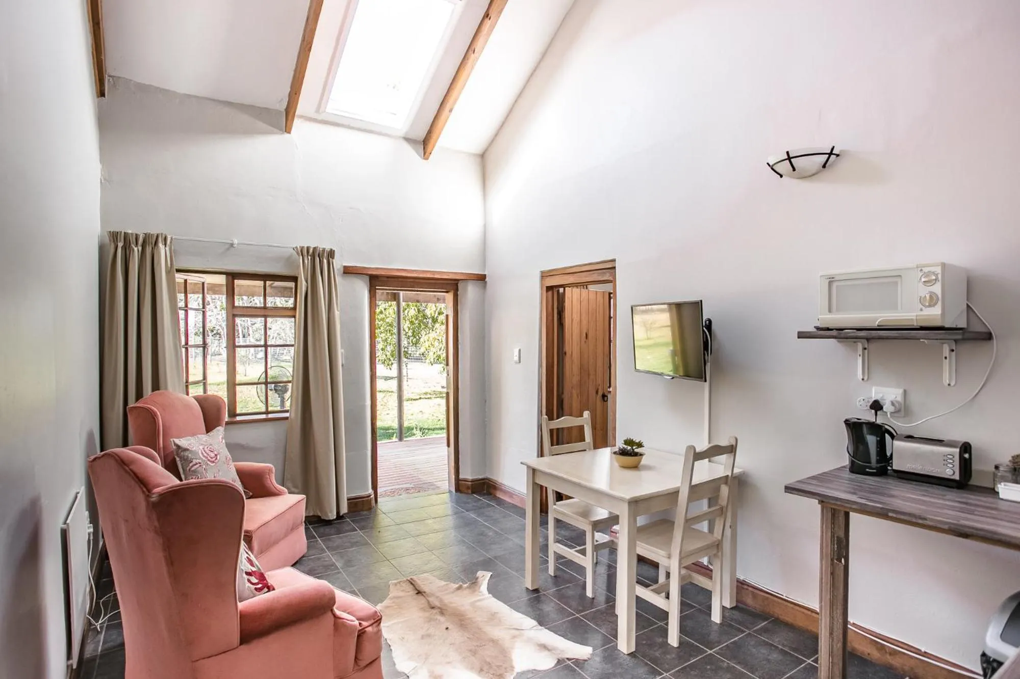 TV and multimedia in Bella Manga Country Escape