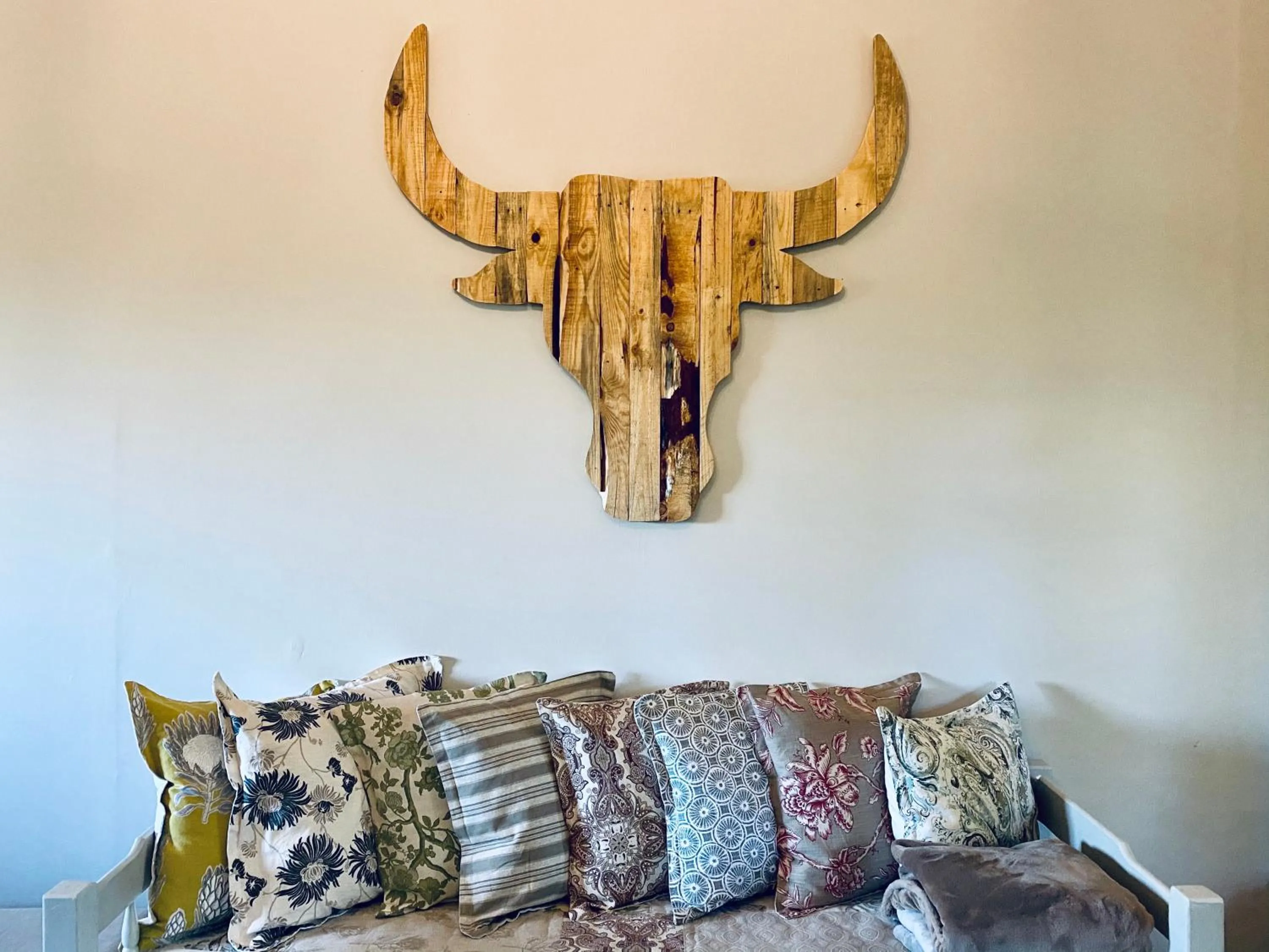 Decorative detail in Bella Manga Country Escape