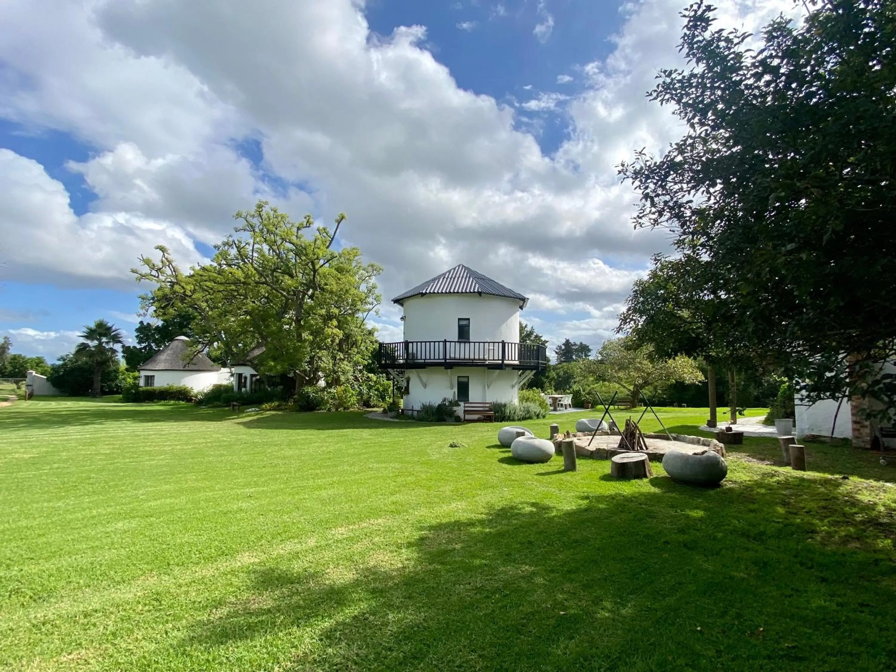 Property building in Bella Manga Country Escape