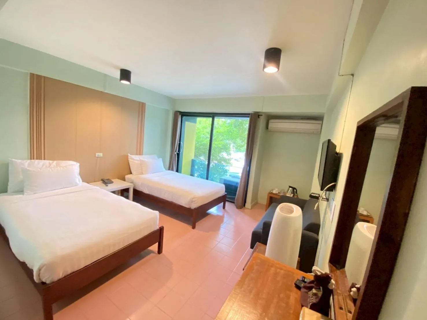 Bedroom, Bed in A Hotel Budget