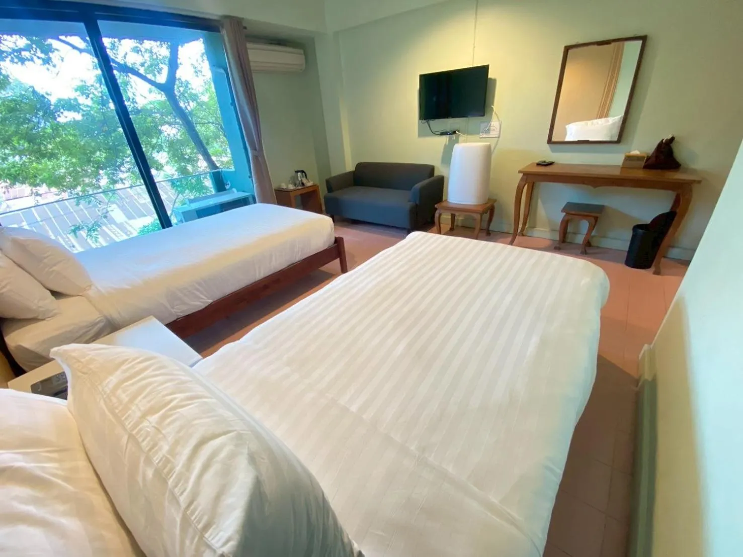 Bedroom, Bed in A Hotel Budget