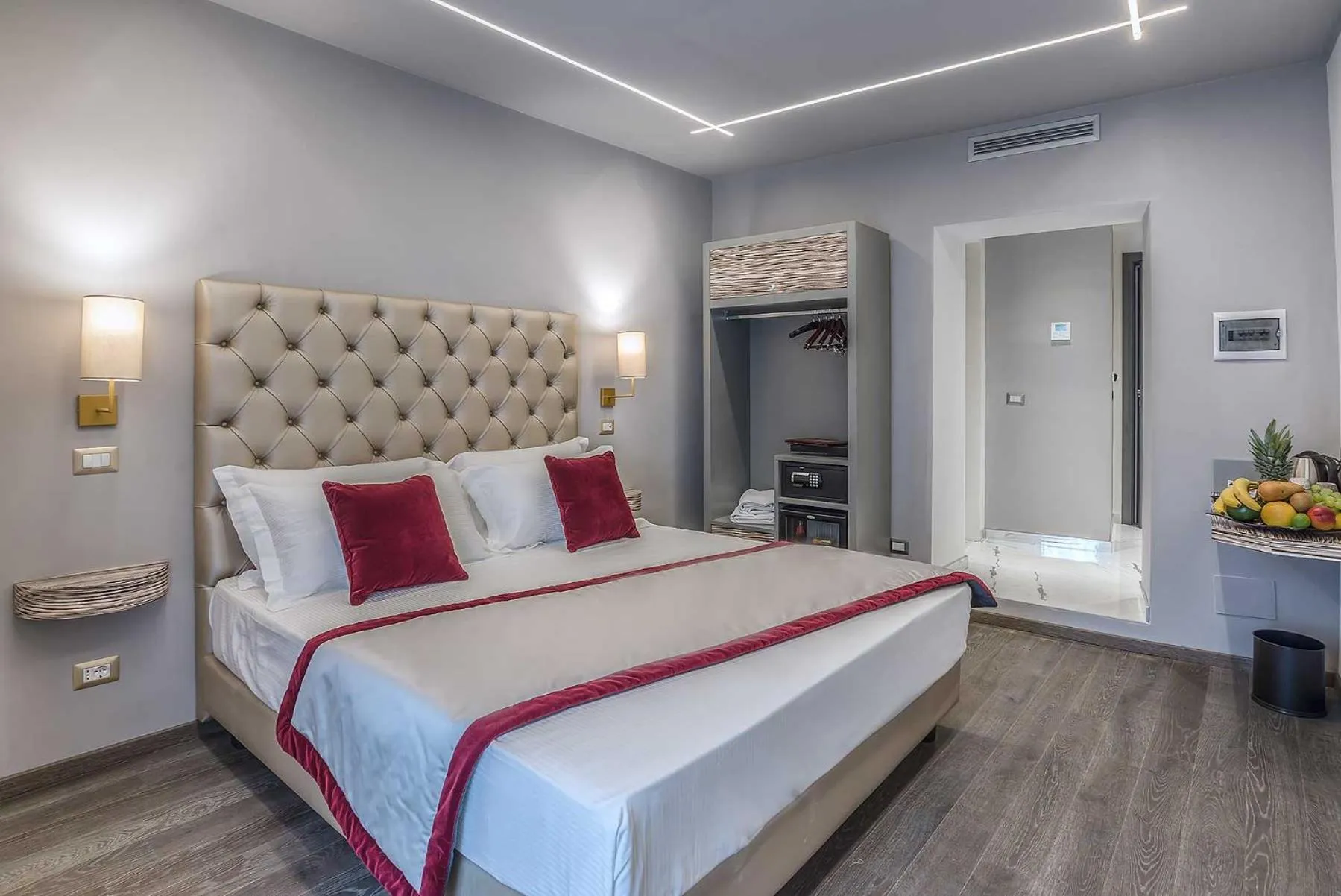 Bed in Colonna Suite Del Corso