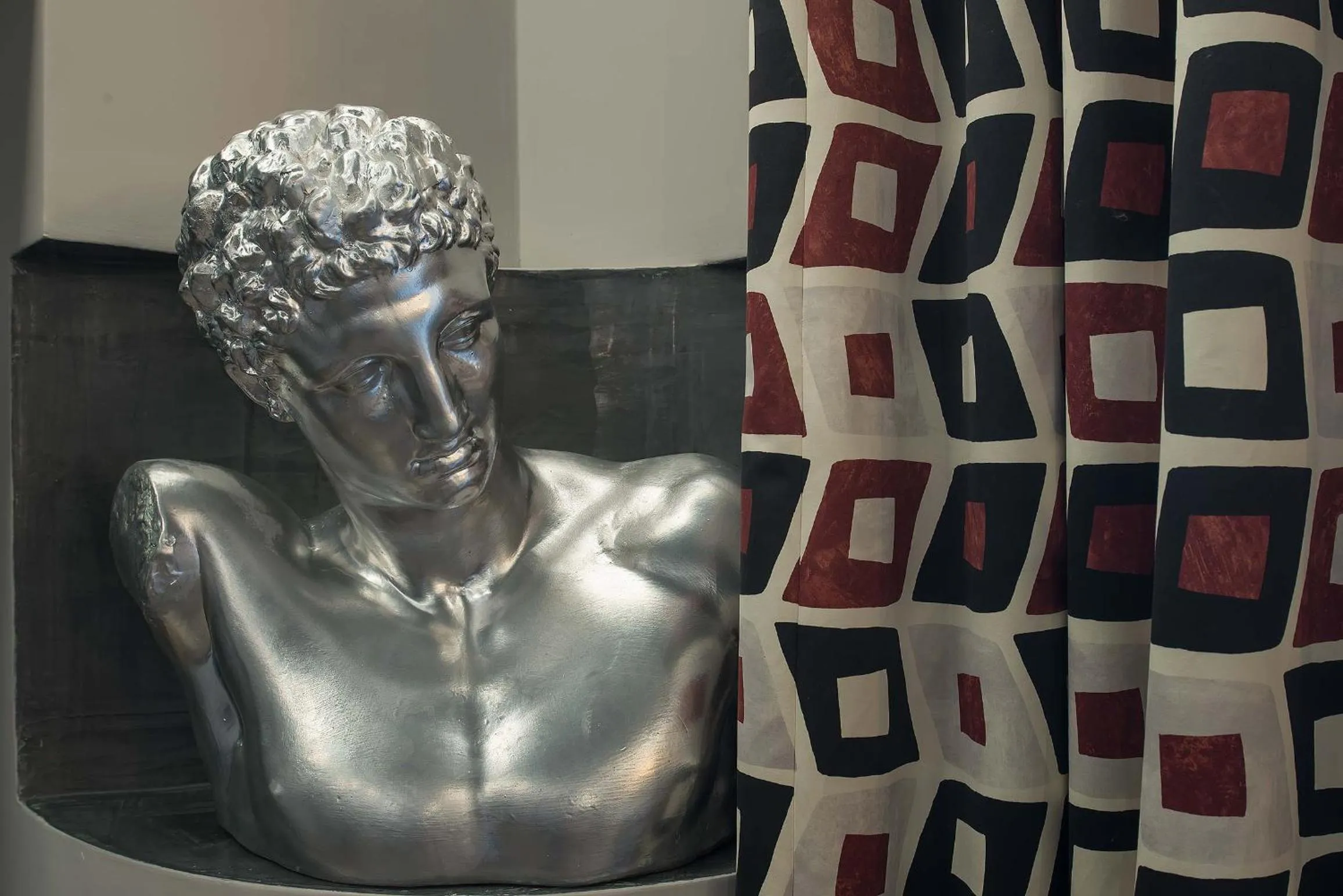 Decorative detail in Colonna Suite Del Corso