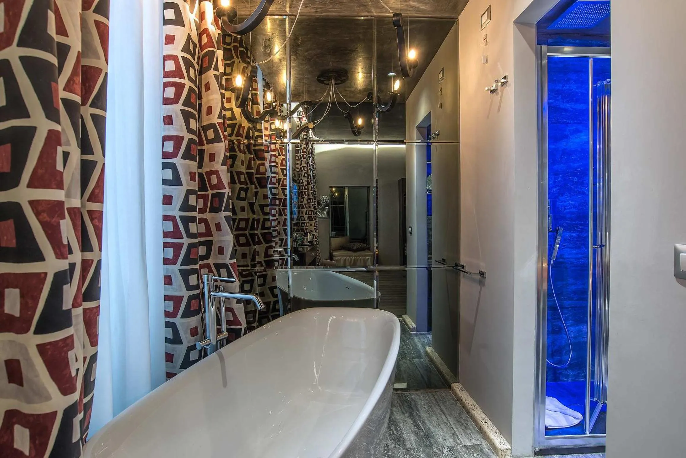 Bathroom in Colonna Suite Del Corso