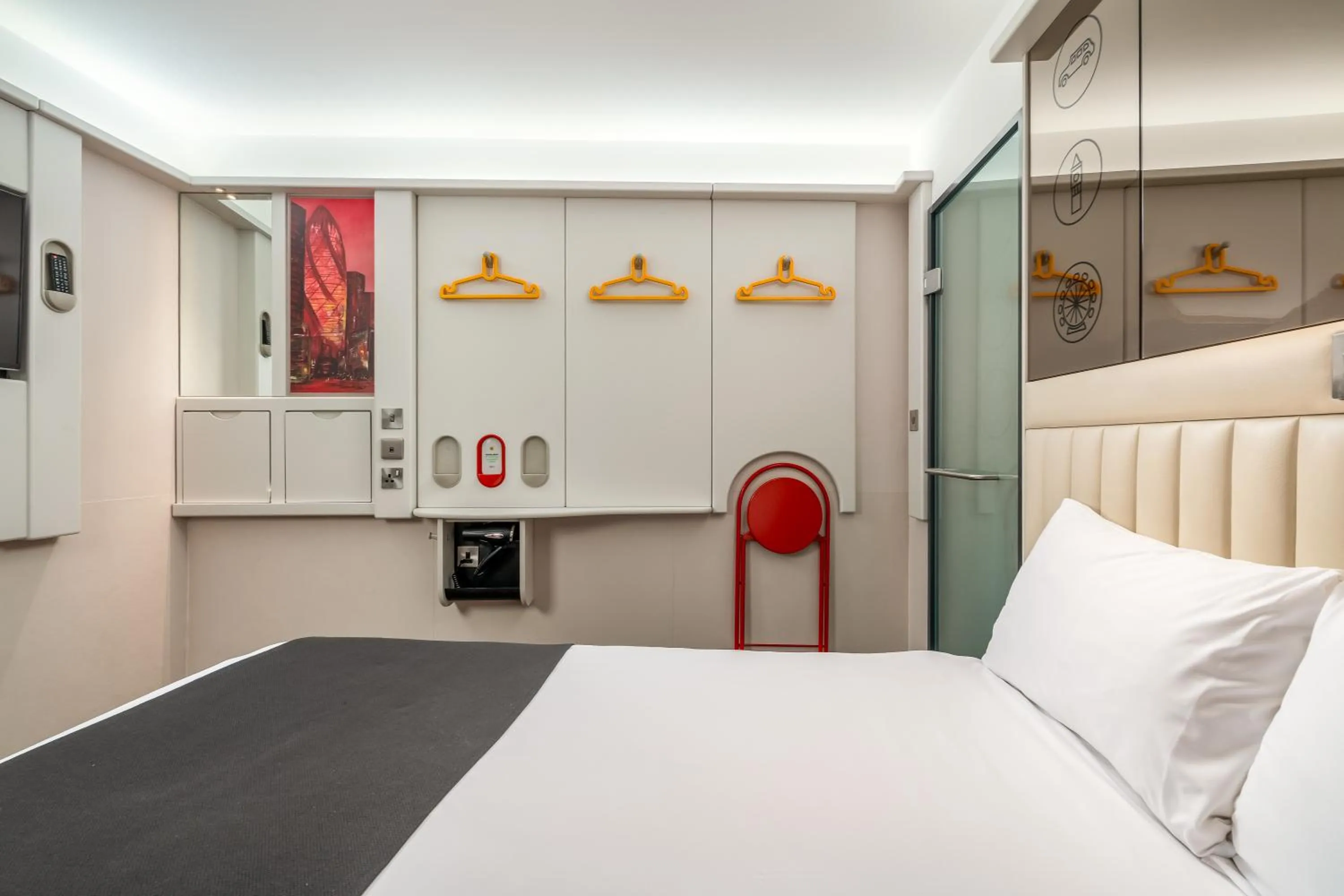 Bedroom, Bed in Point A Hotel London Canary Wharf