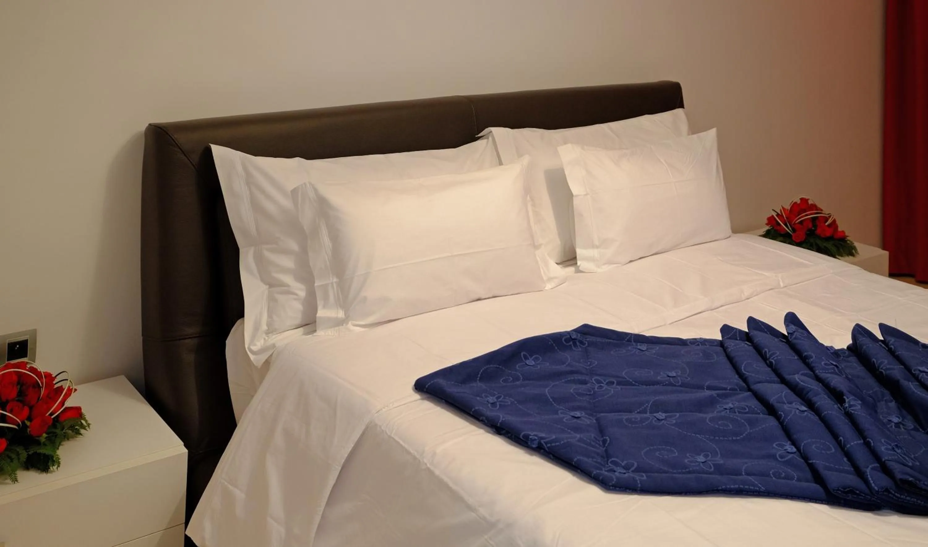 Bed in Appart Hôtel Mouna