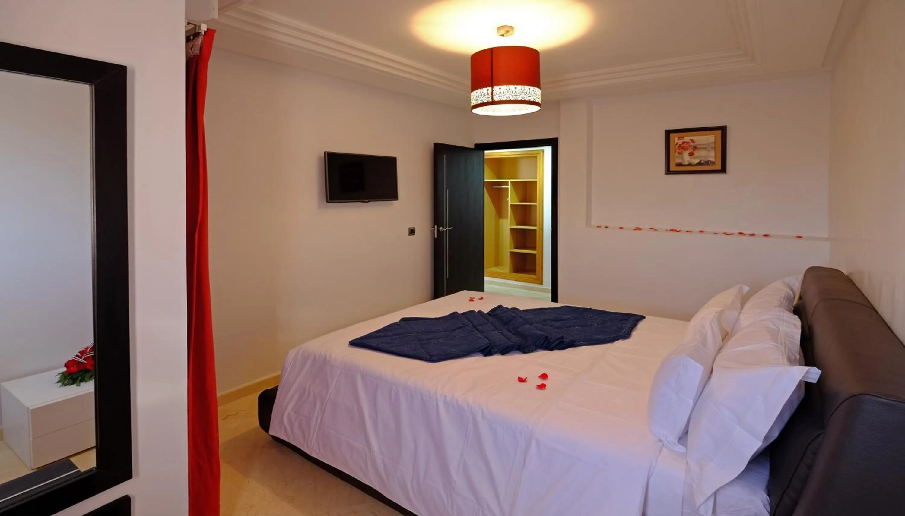 Photo of the whole room, Bed in Appart Hôtel Mouna