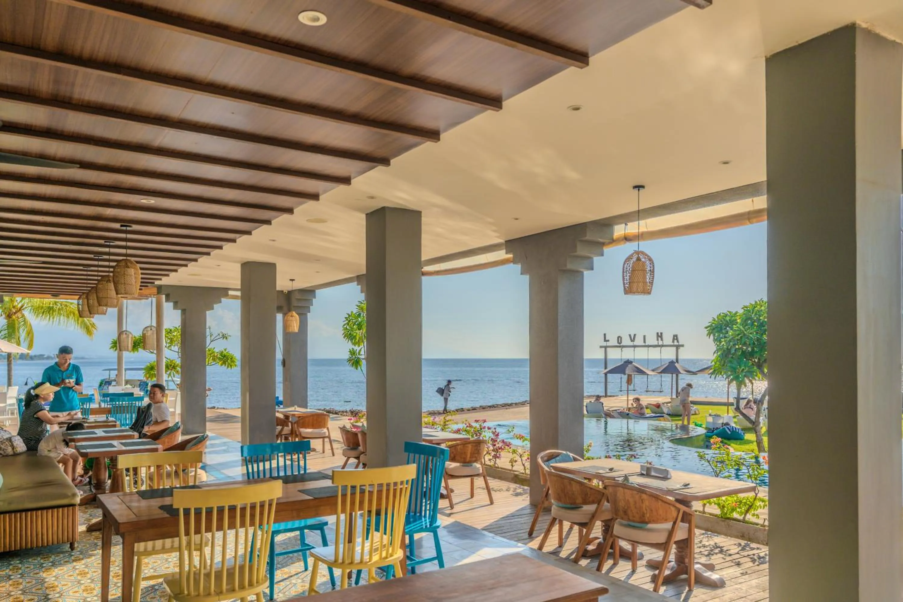 Restaurant/places to eat in Lovina Beach Club & Resort