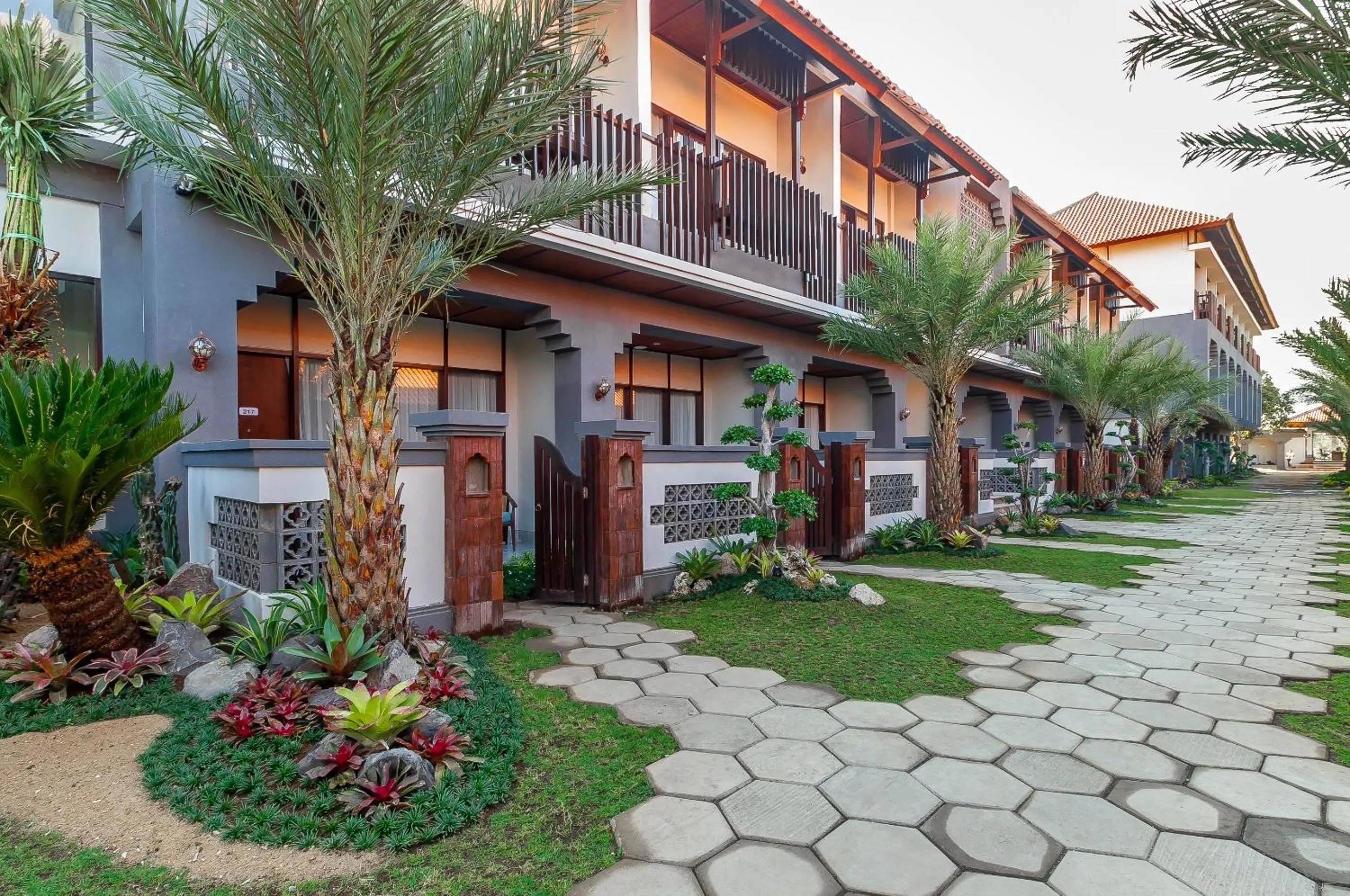 Garden in Lovina Beach Club & Resort