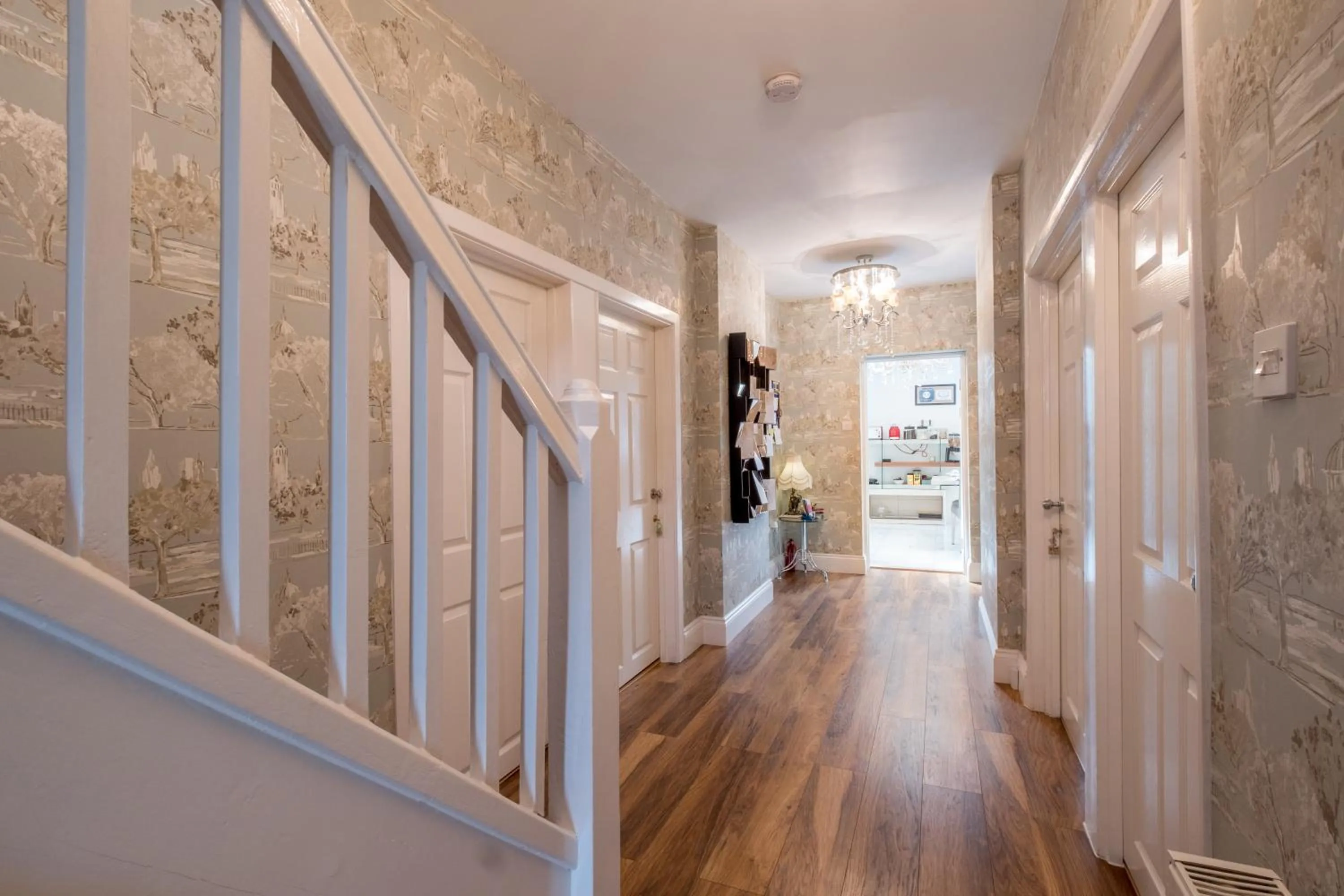 Facade/entrance in Katolondonhaus