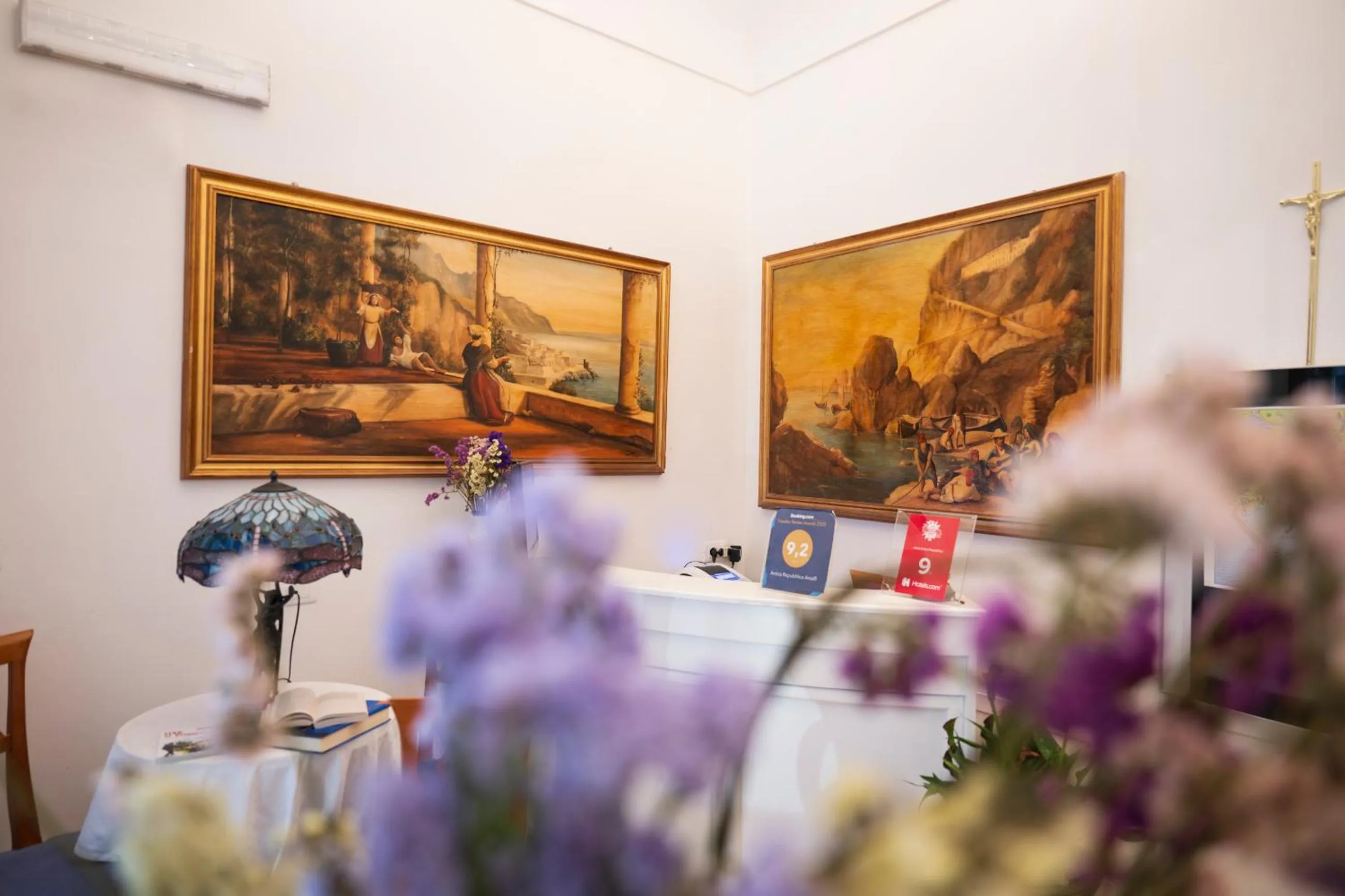 Lobby or reception in Hotel Antica Repubblica in Amalfi center at 100mt from the sea