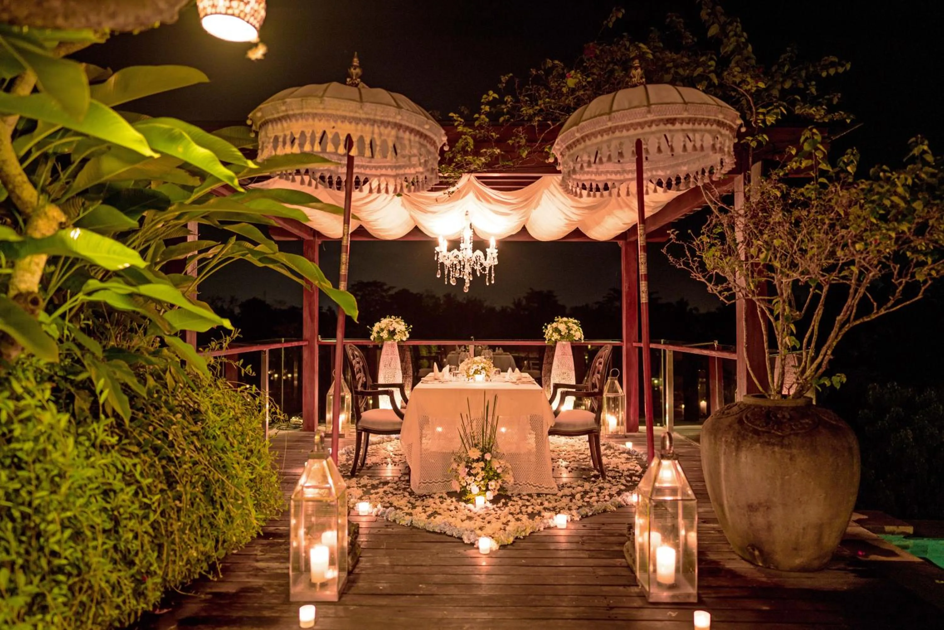 Night in Goya Boutique Resort